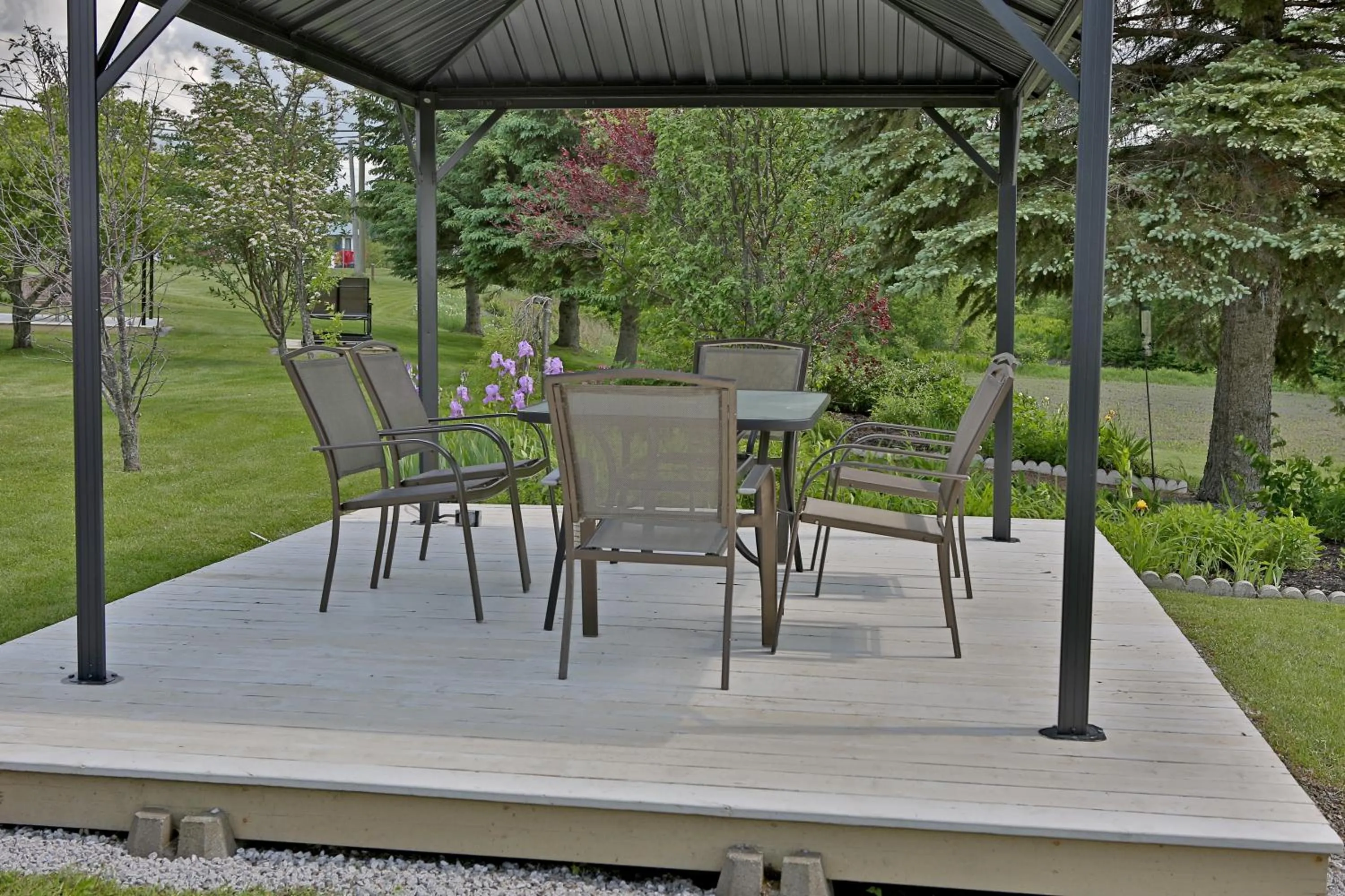 Garden view in Motel Exquise