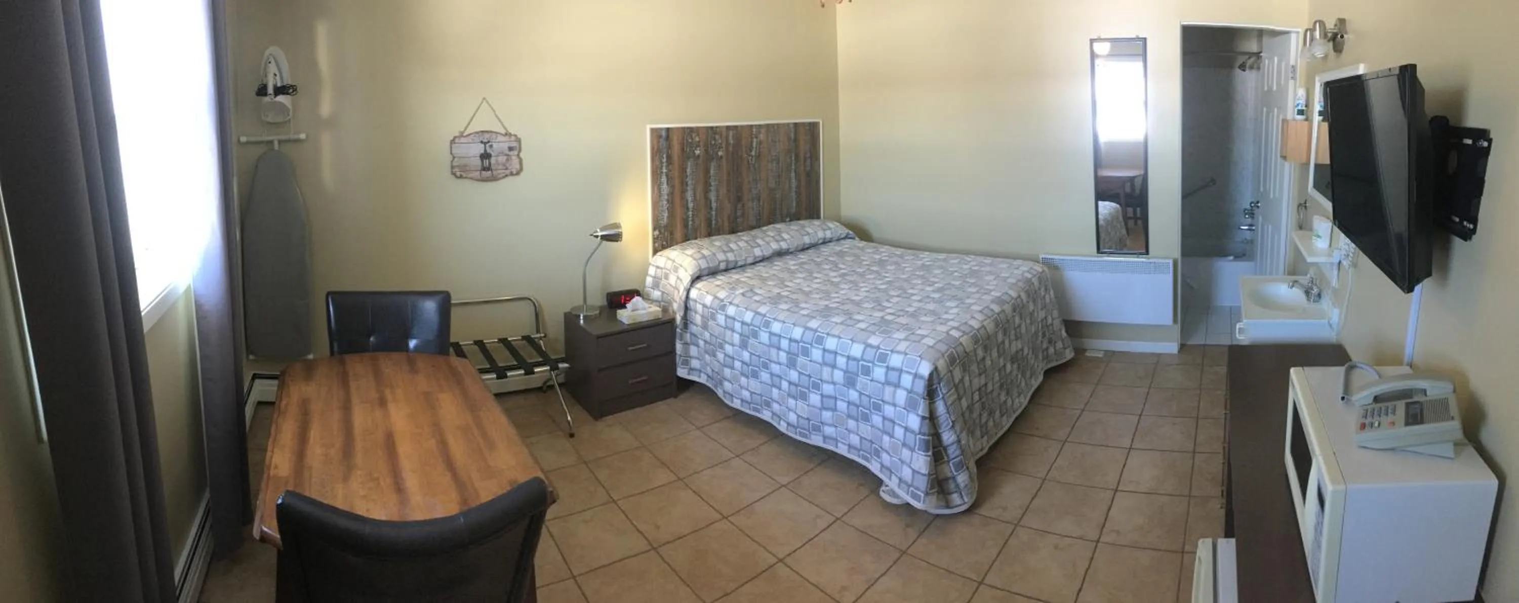 Bed in Motel Exquise