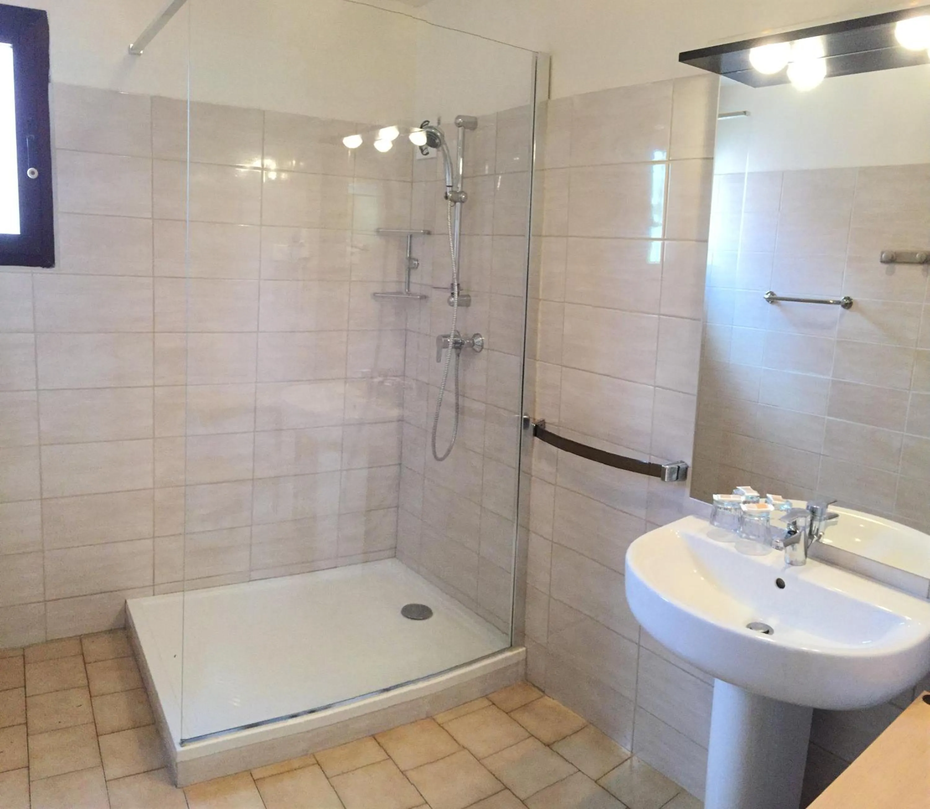 Bathroom in Hotel et Résidence Cala di sole