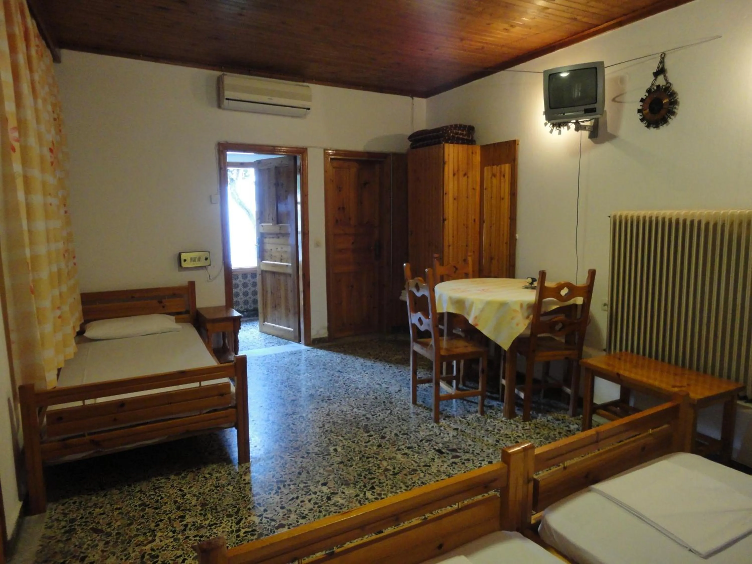 Bed in Vicky Rooms & Apartments