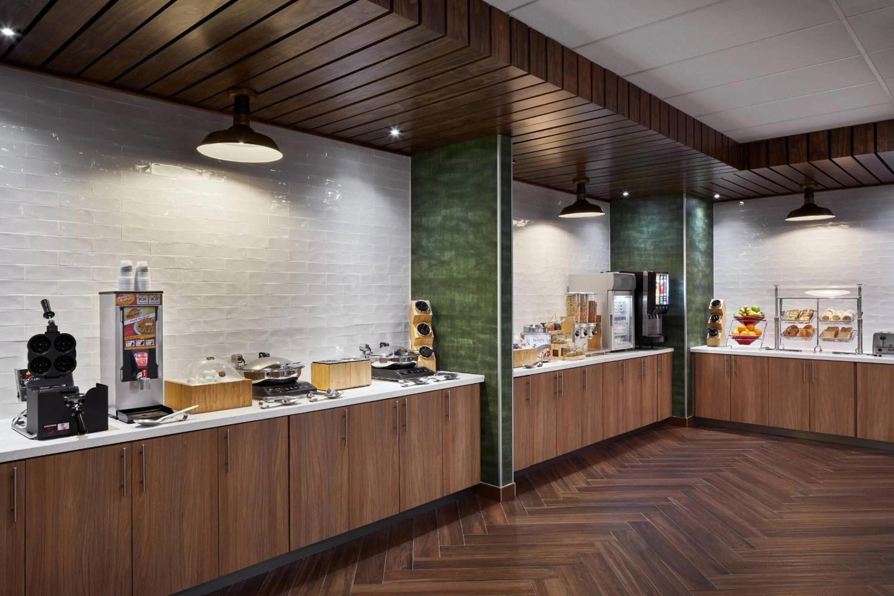 Breakfast in Fairfield Inn & Suites by Marriott Virginia Beach/Norfolk Airport