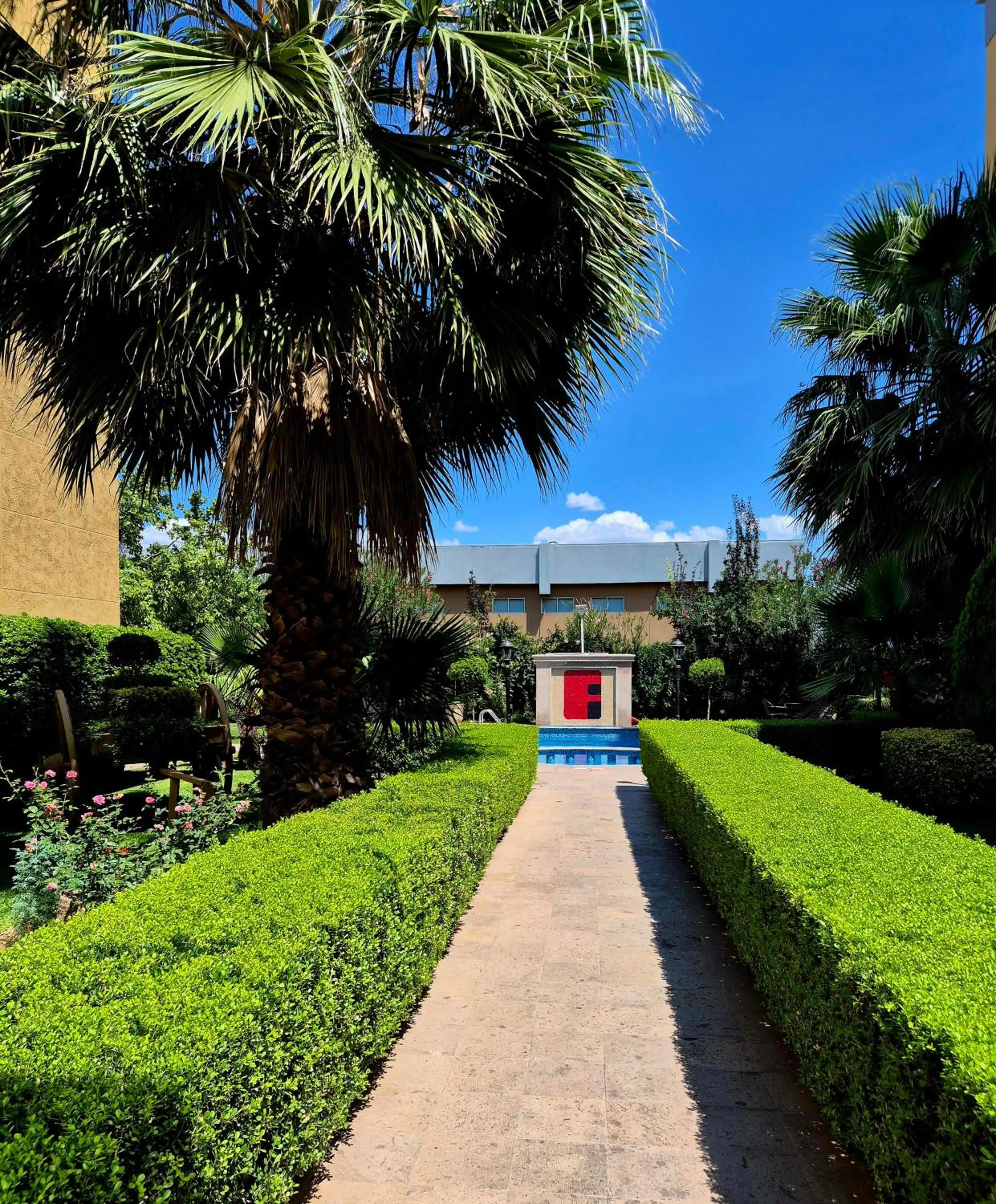 Garden in Fiesta Inn Nogales