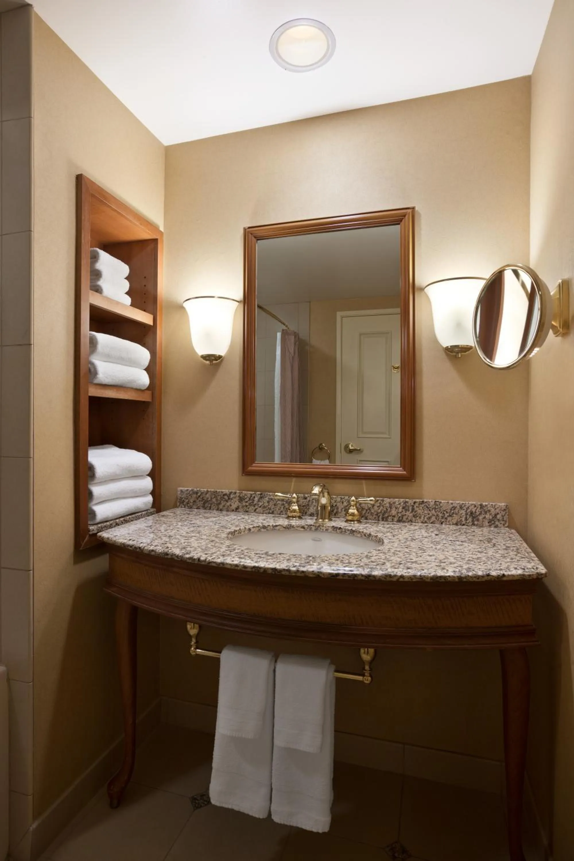Bathroom in Harrah's Metropolis, A Caesars Destination