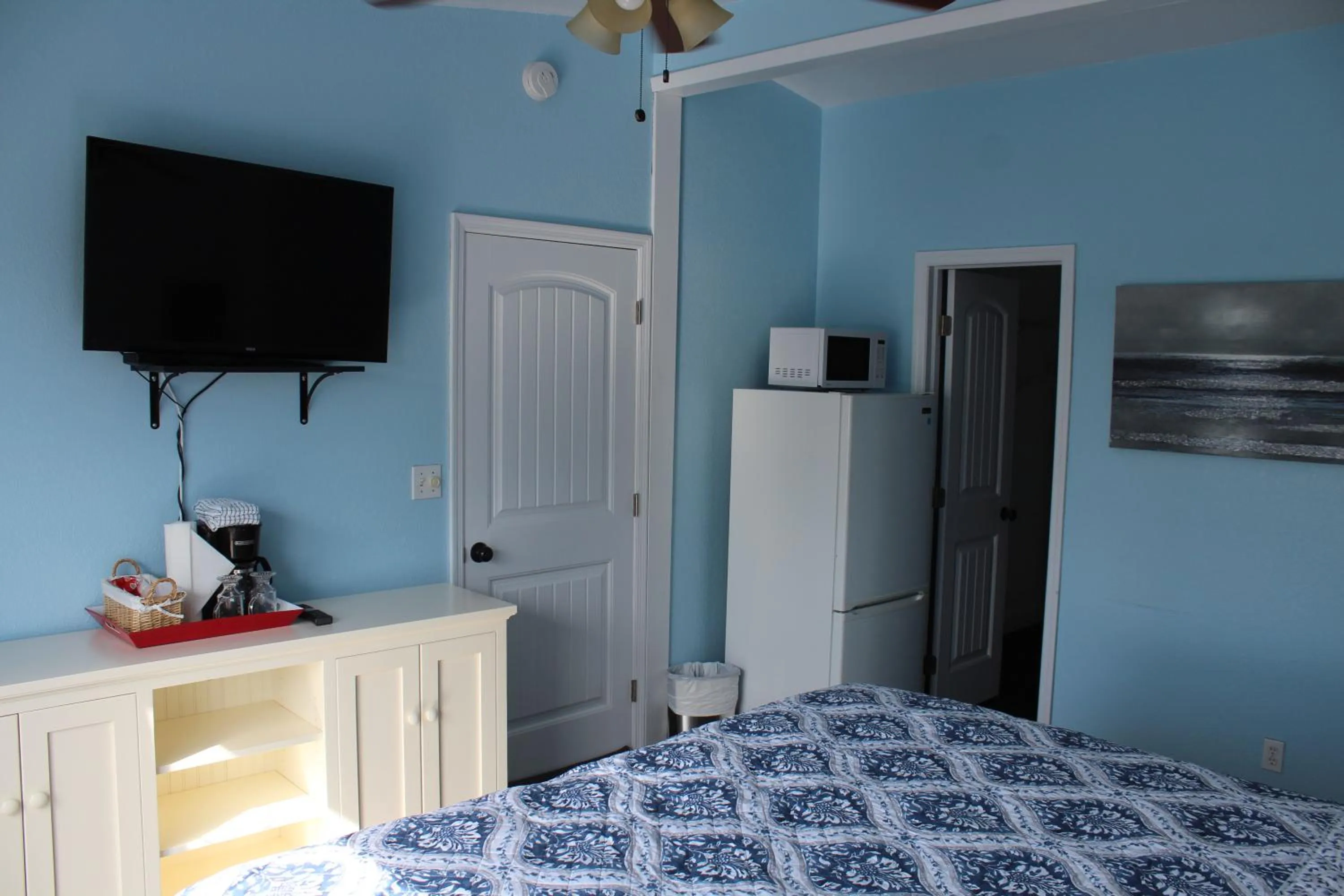 Bed in Tropical Cottages