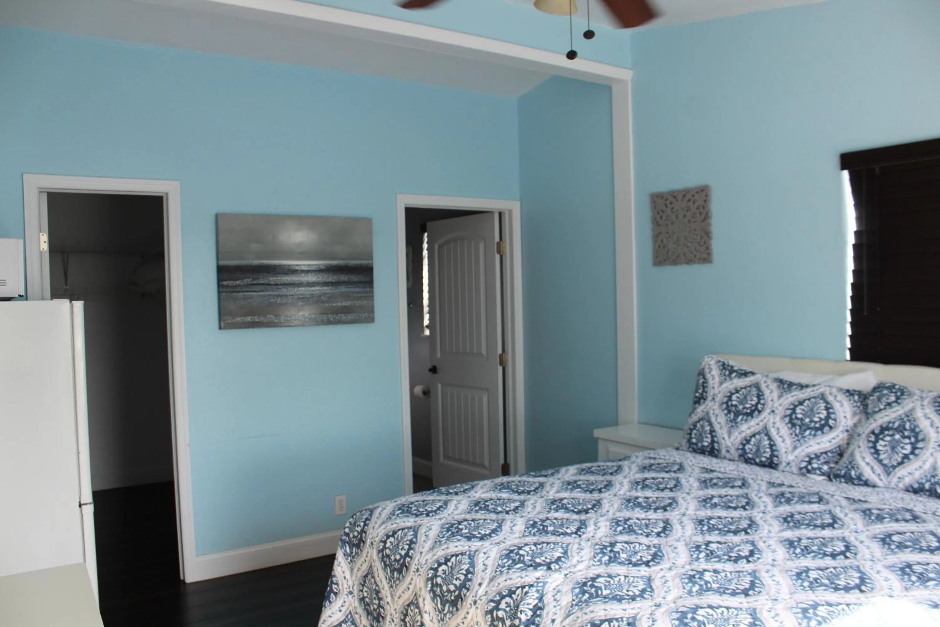 Bed in Tropical Cottages