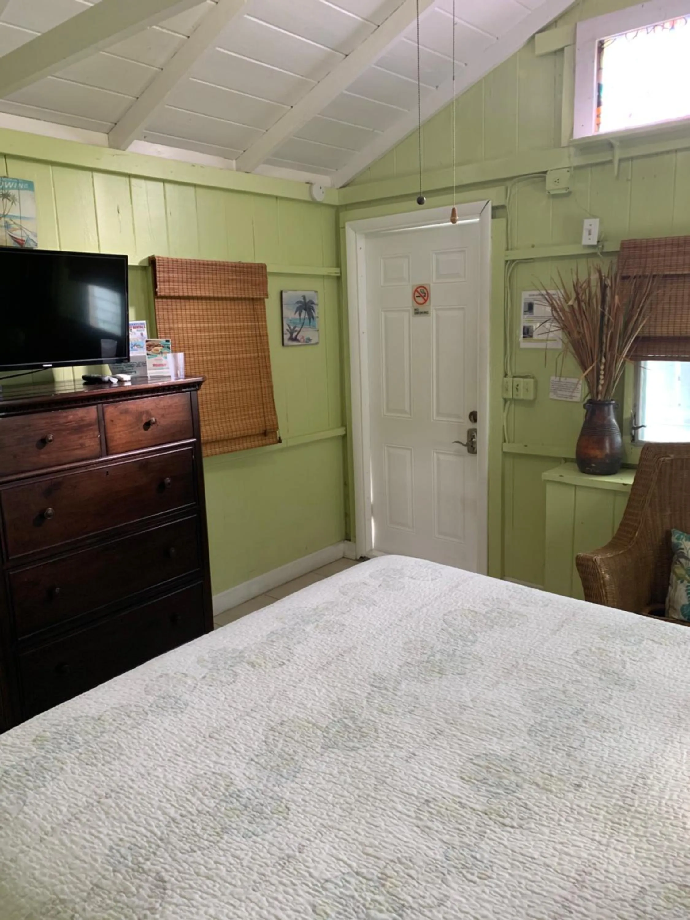 Bed in Tropical Cottages