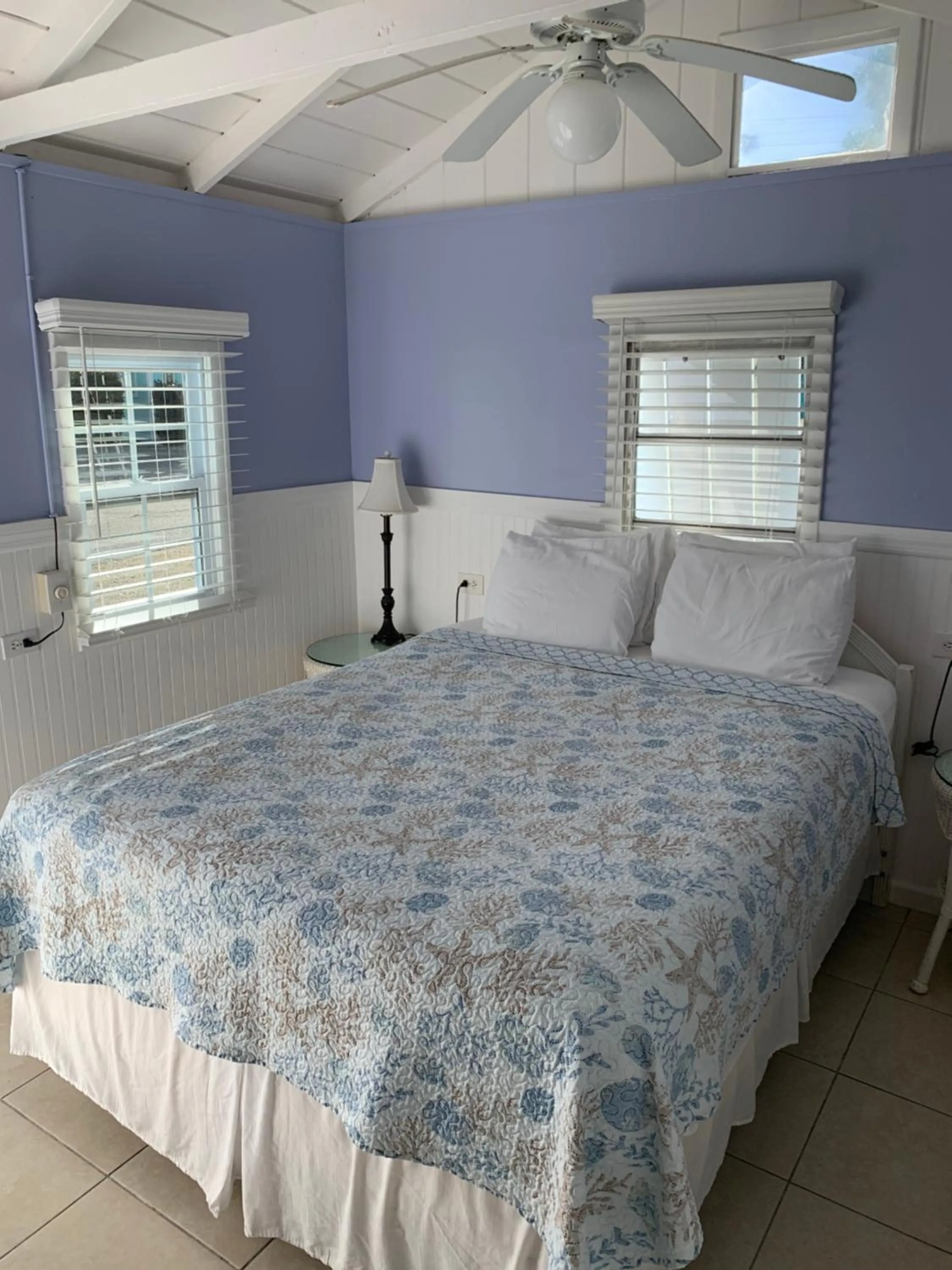 Bed in Tropical Cottages