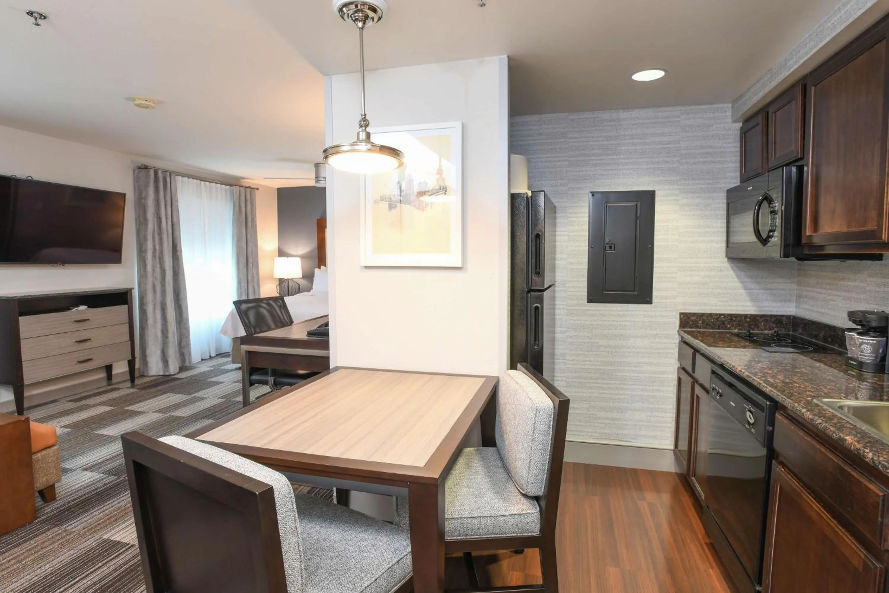 Bedroom in Homewood Suites Cincinnati Airport South-Florence