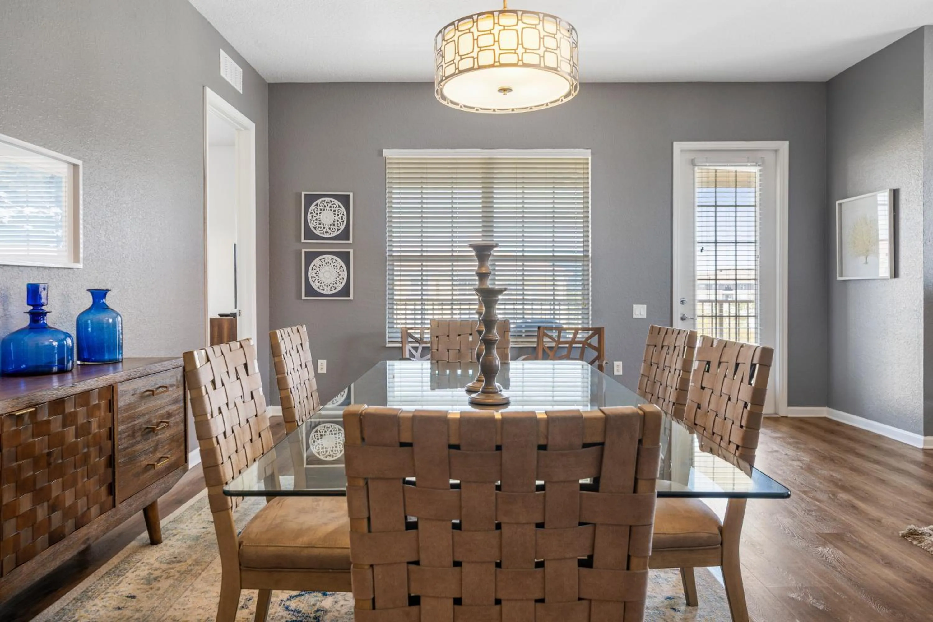 Dining area in Orlando Resort Rentals at Universal Boulevard