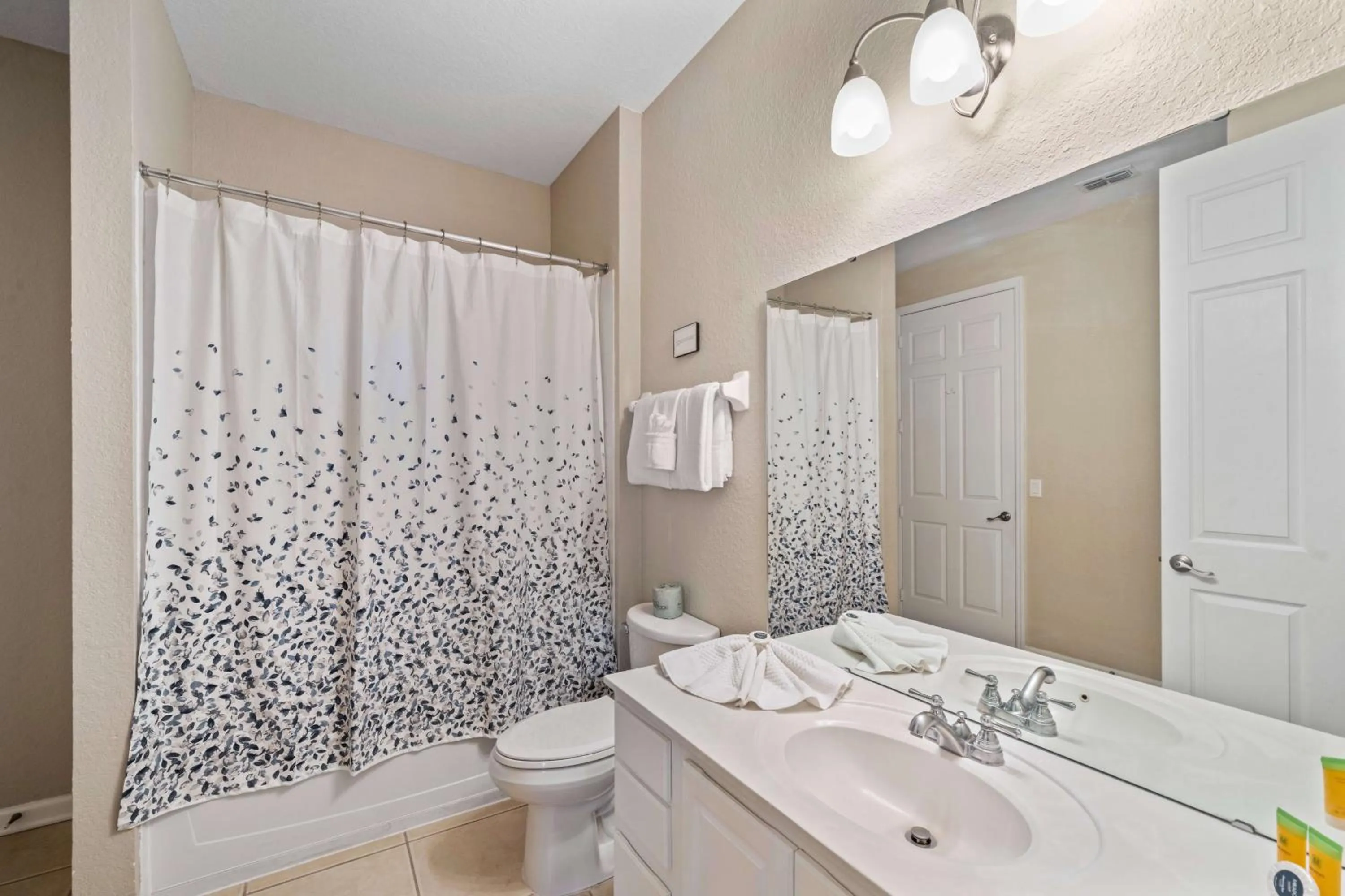 Shower in Orlando Resort Rentals at Universal Boulevard