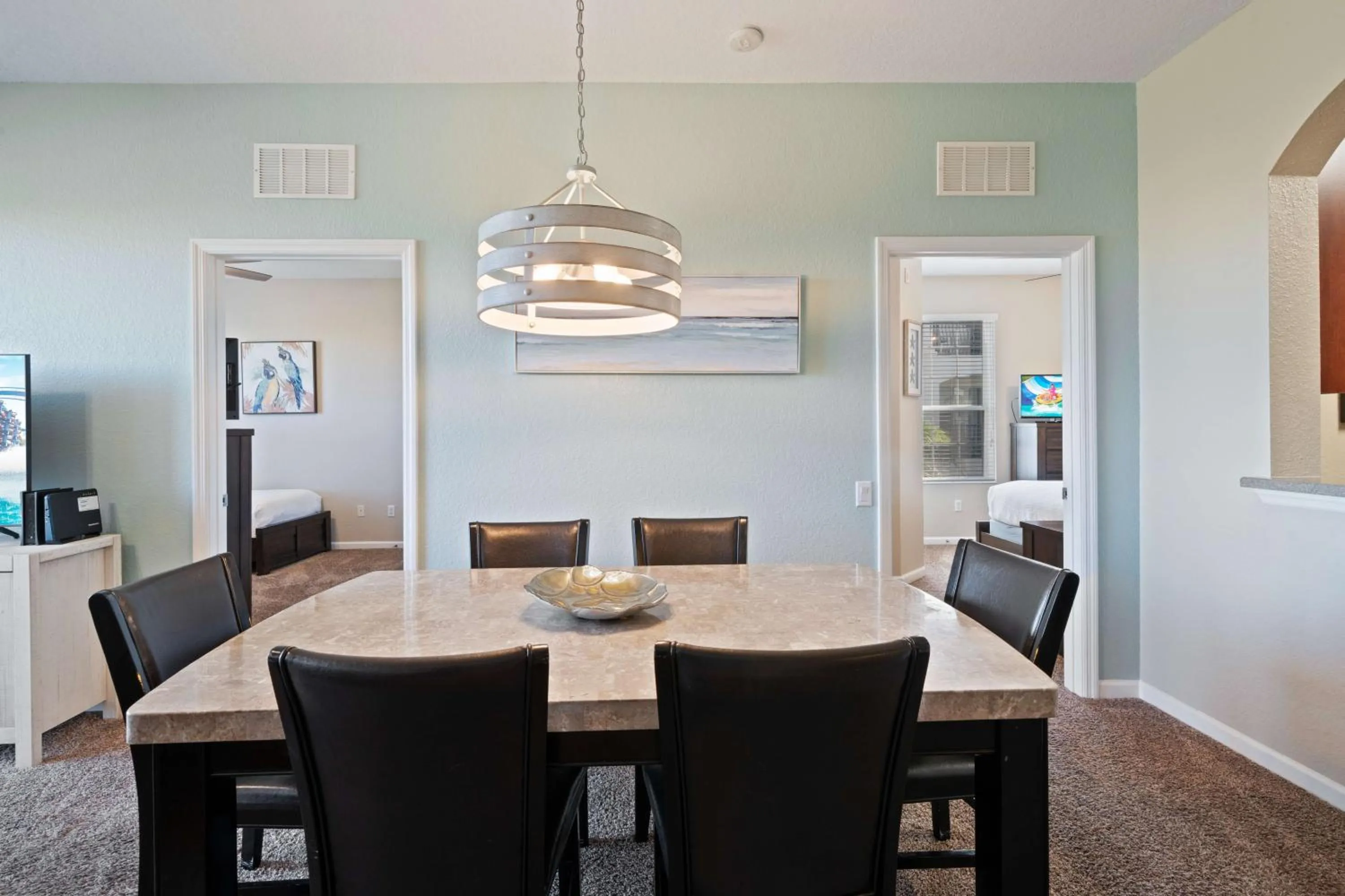 Dining area in Orlando Resort Rentals at Universal Boulevard