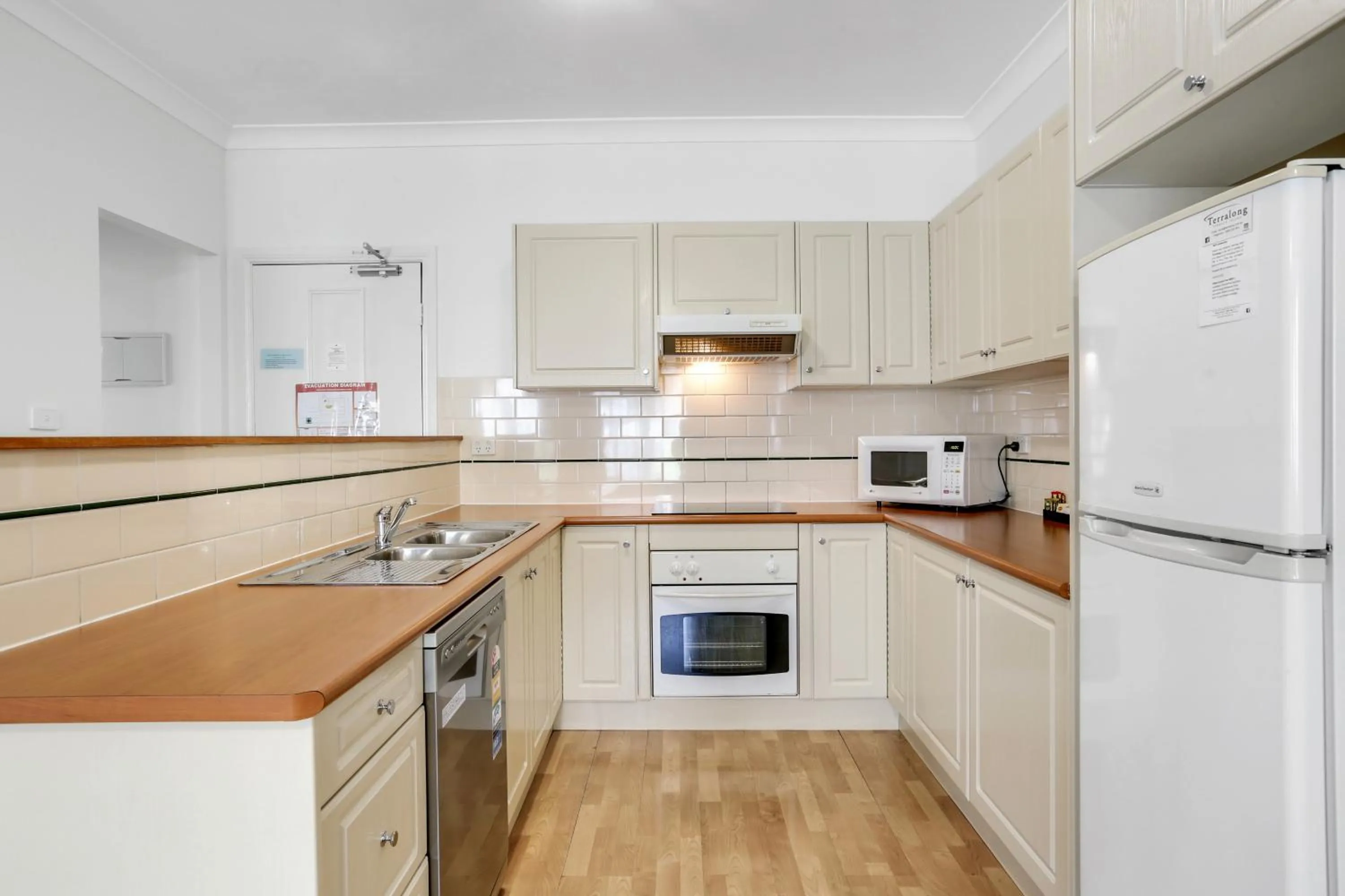 kitchen in Terralong Terrace Apartments