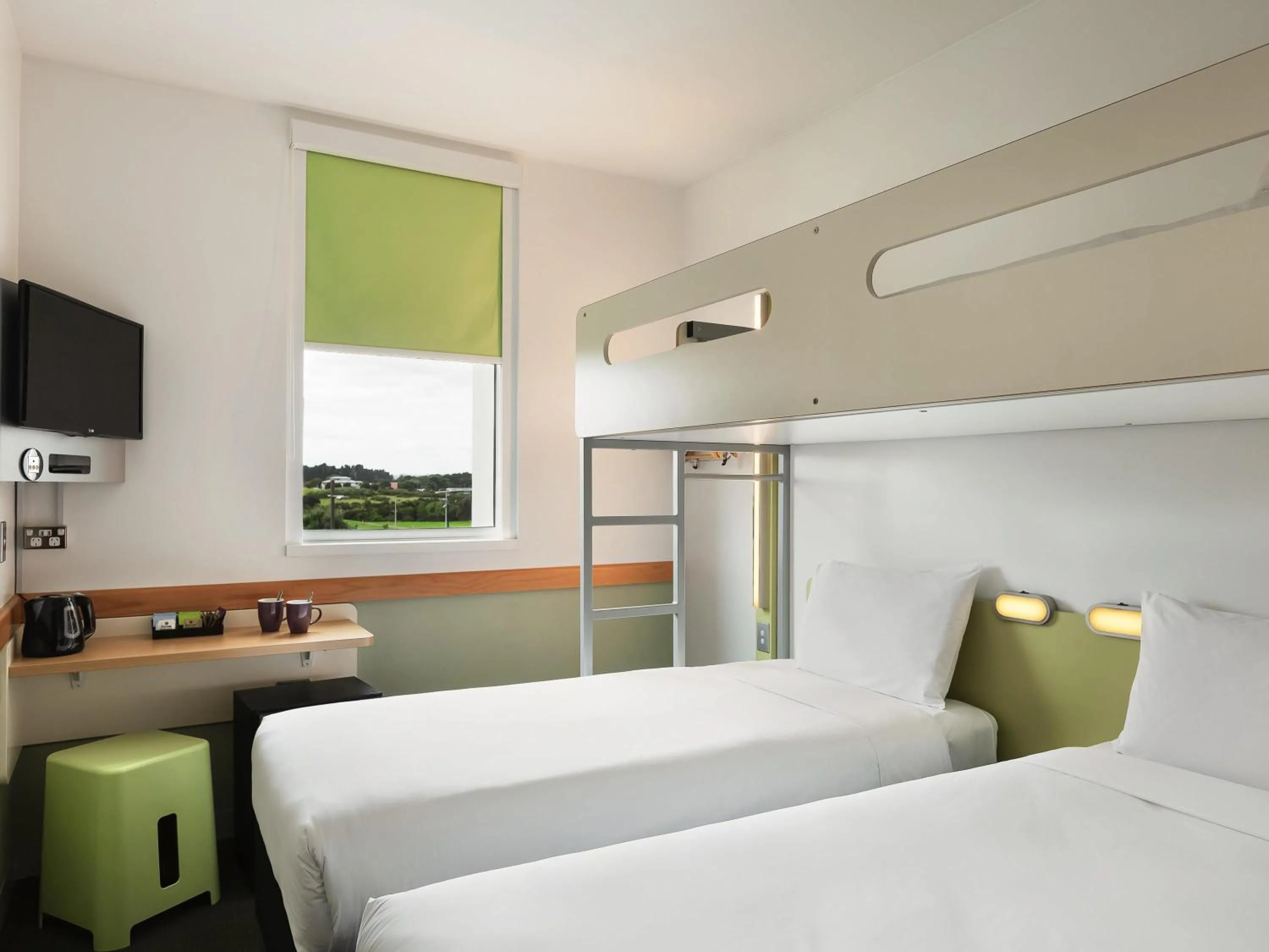 Bedroom, Bed in ibis Budget Auckland Airport