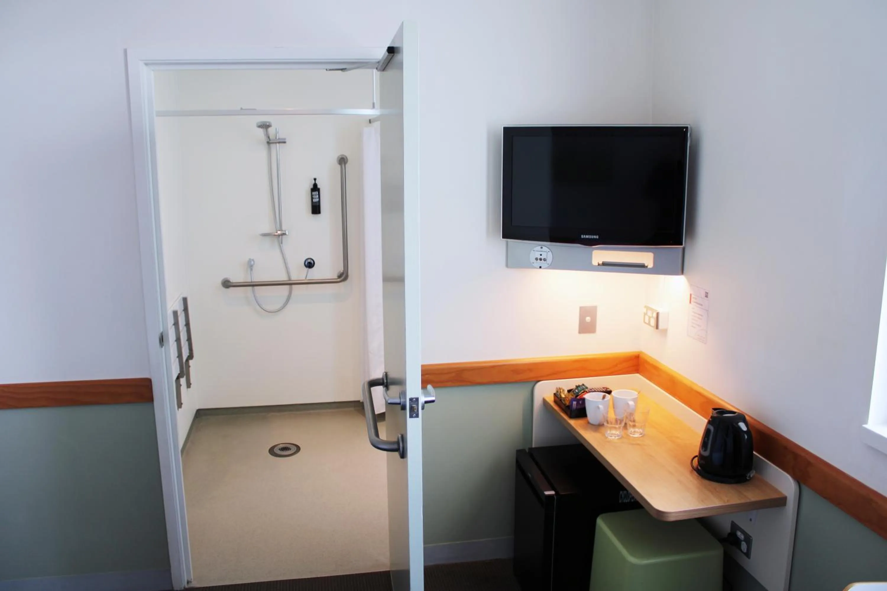 Property building in ibis Budget Auckland Airport