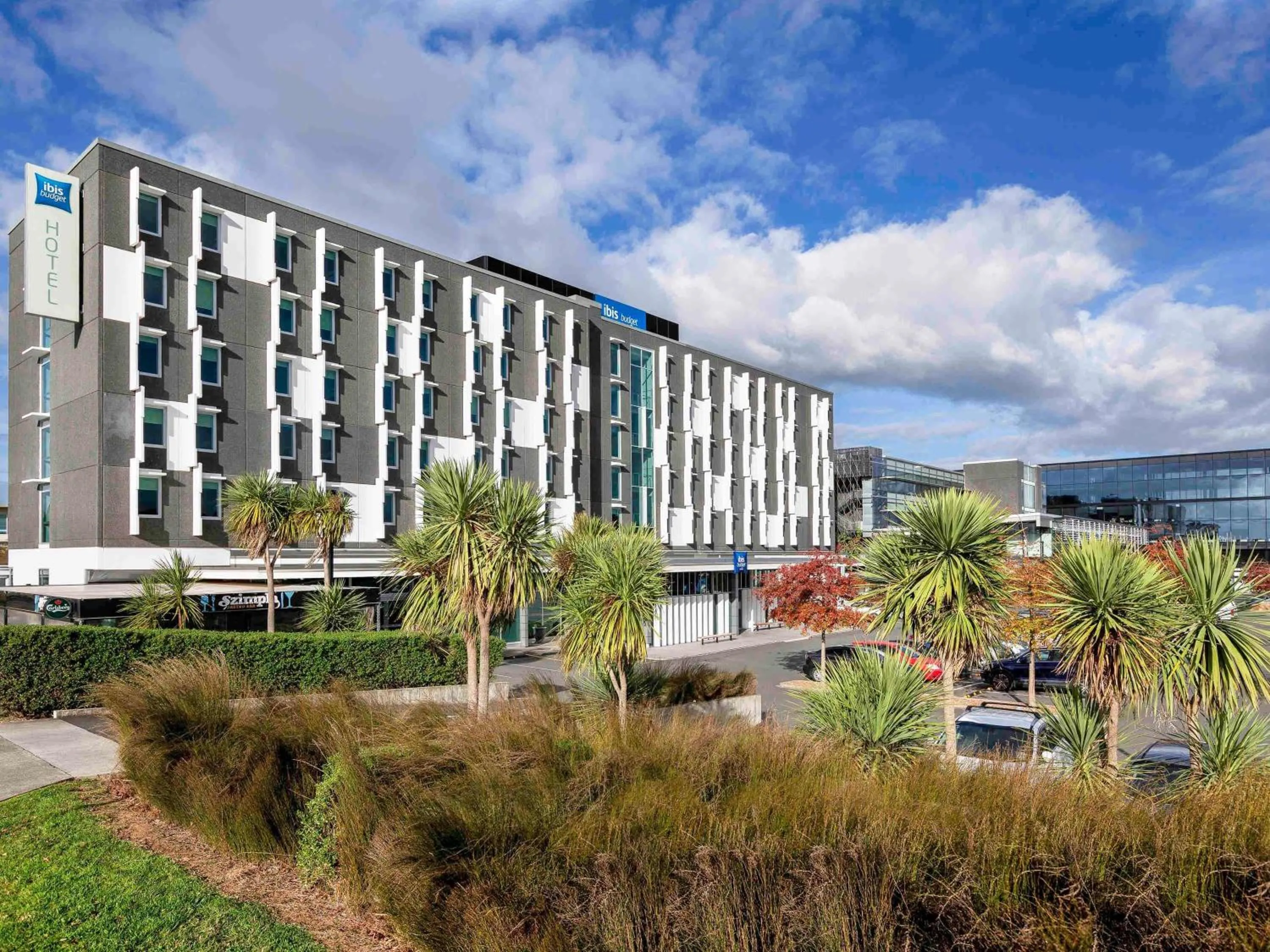 Property building in ibis Budget Auckland Airport