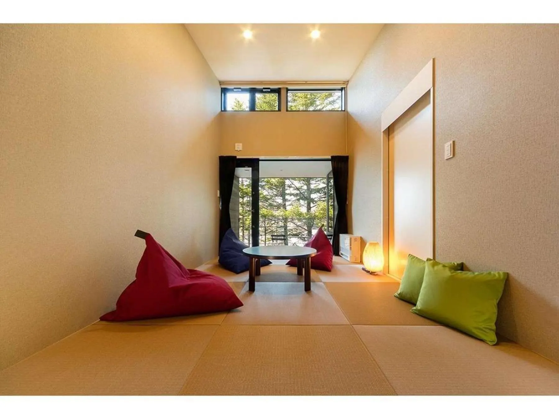 Decorative detail, Bed in Karuizawa Hotel Longing House