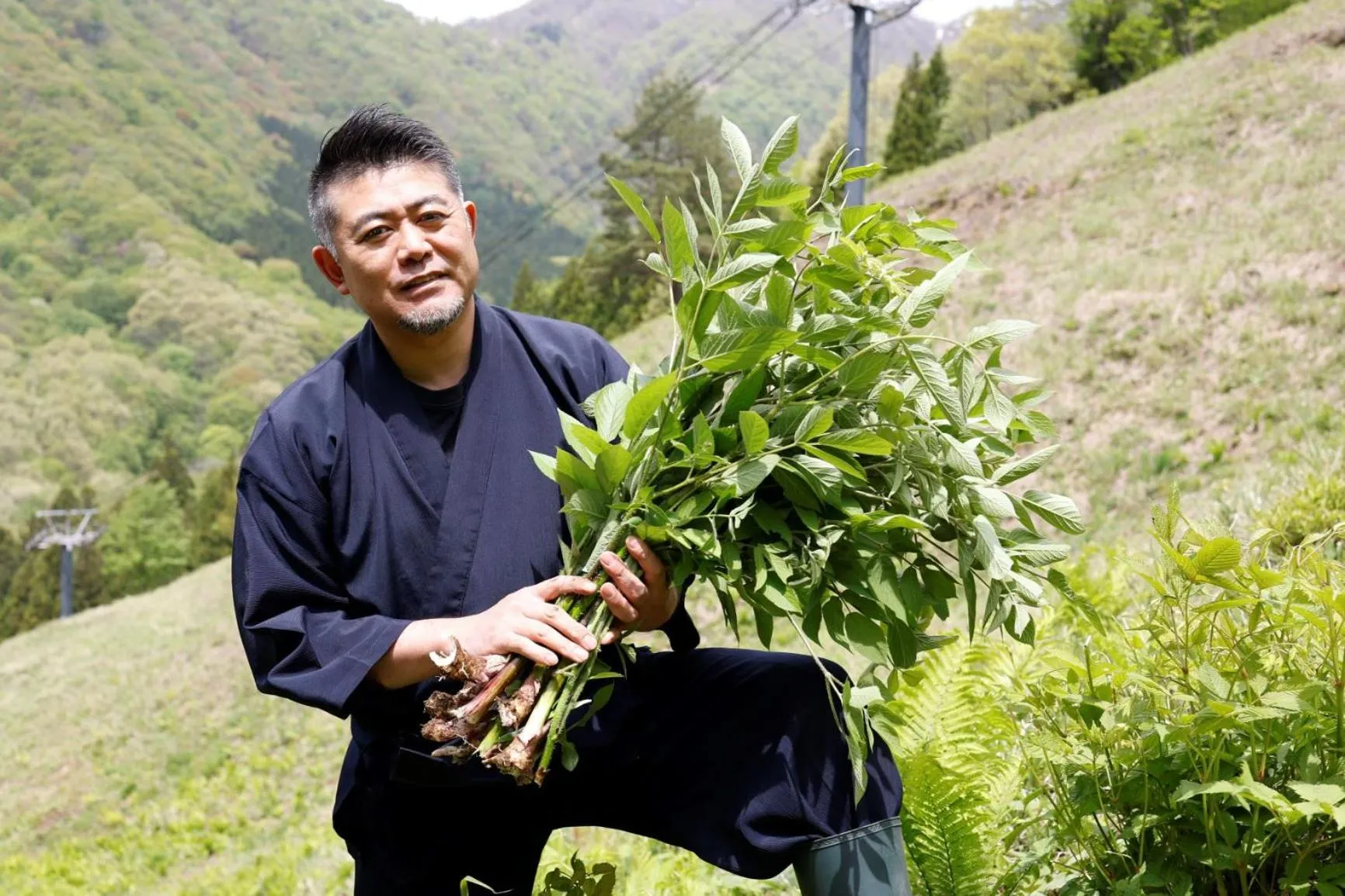 People in Super Hydrogen Rich Spa Yado Kanzan