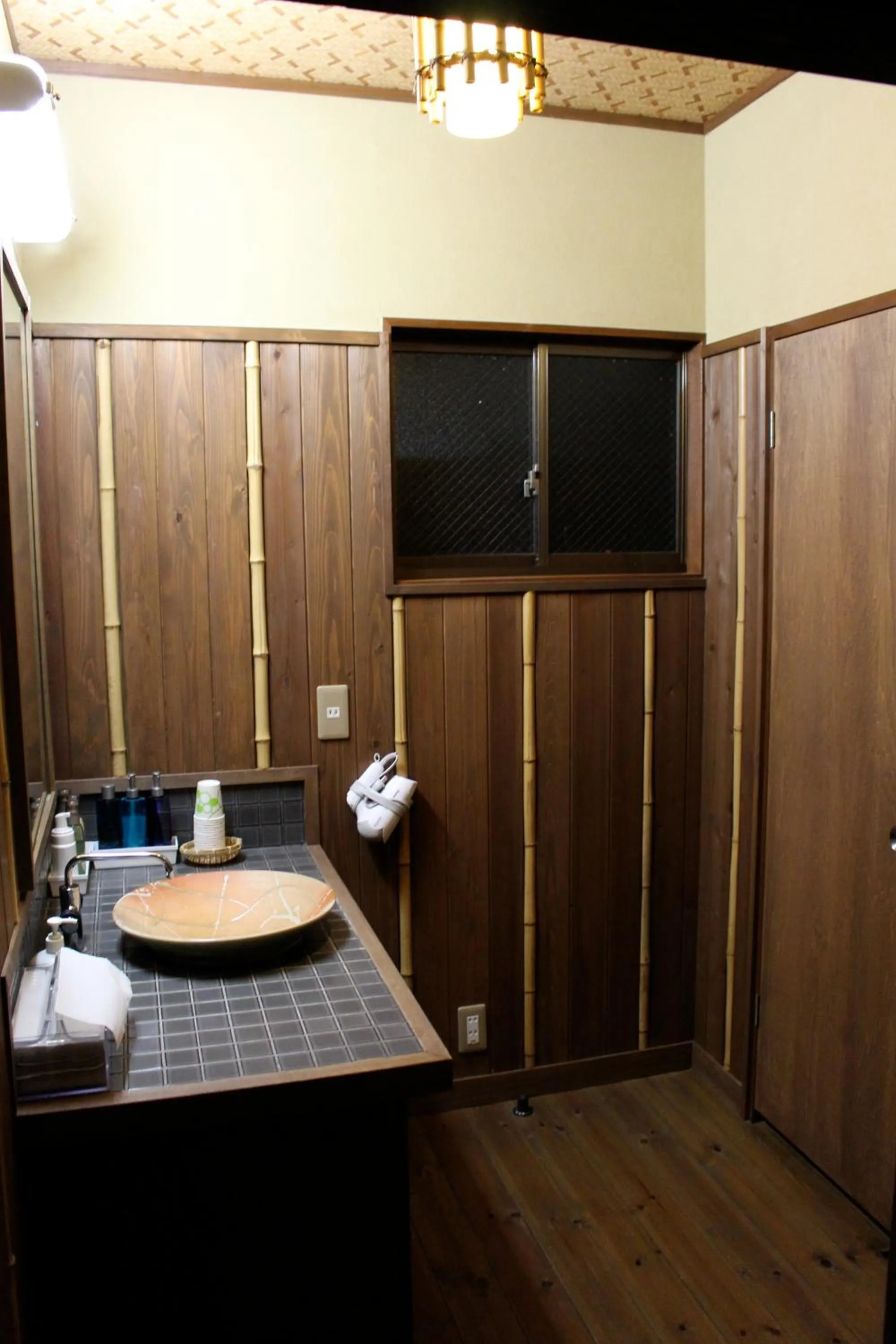 Photo of the whole room in Super Hydrogen Rich Spa Yado Kanzan