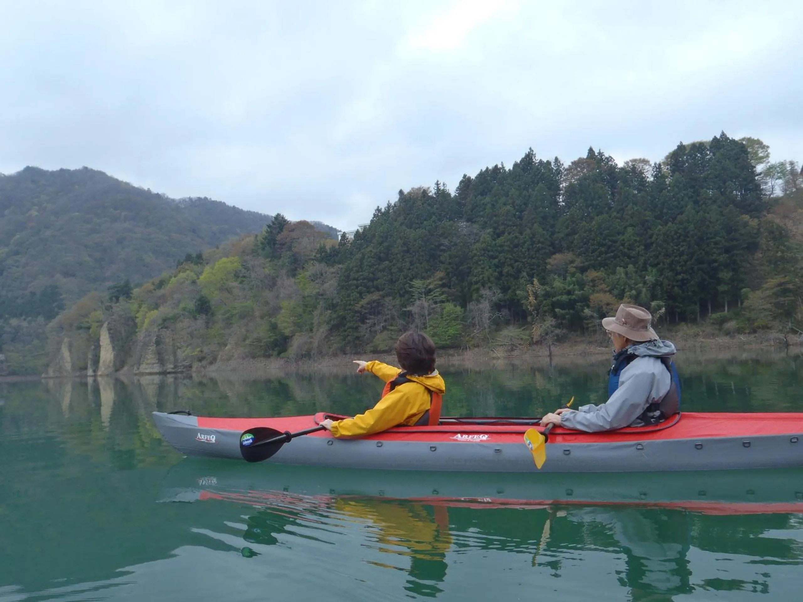 Canoeing in Super Hydrogen Rich Spa Yado Kanzan