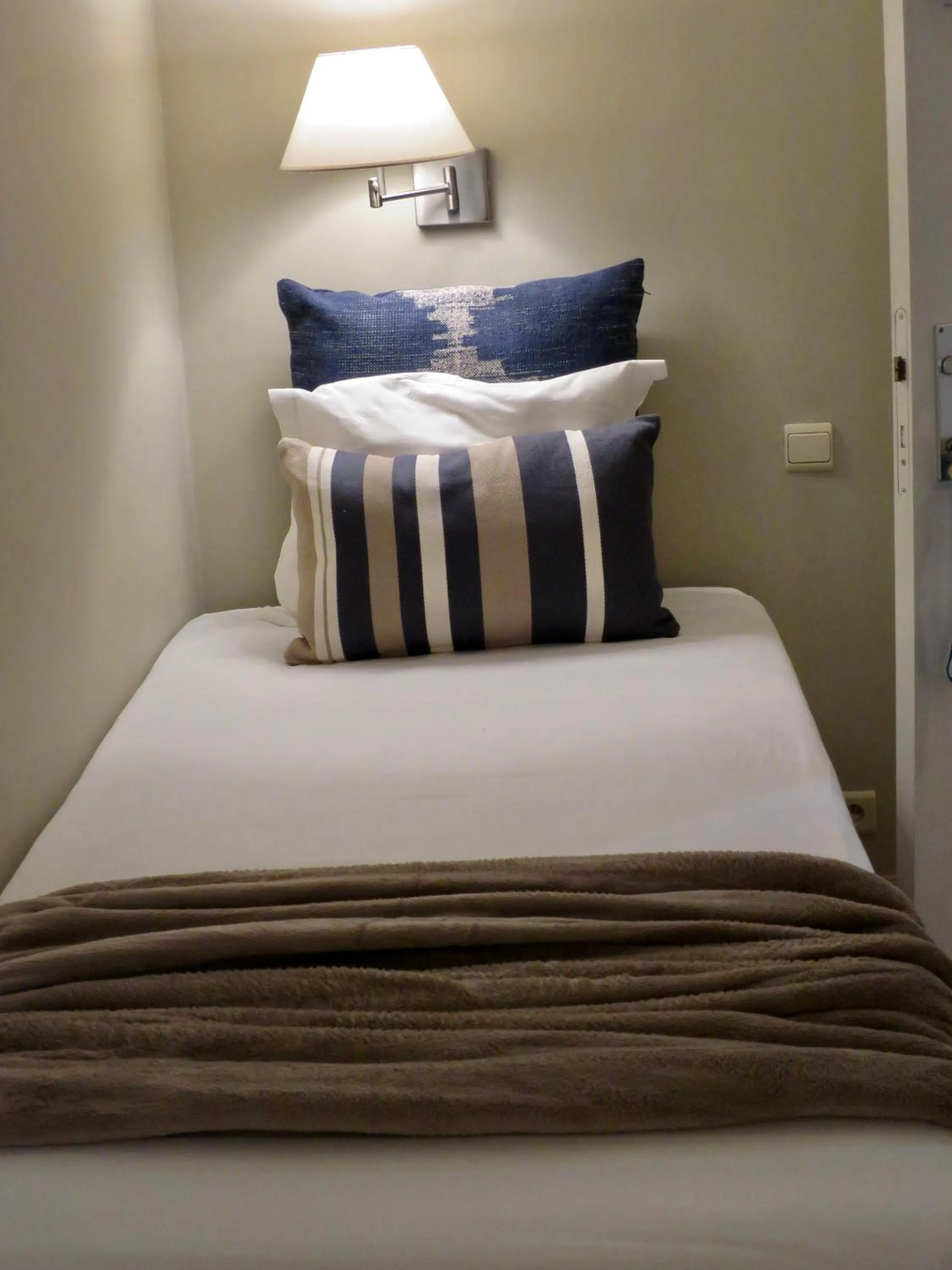 Decorative detail, Bed in Hotel Alegria