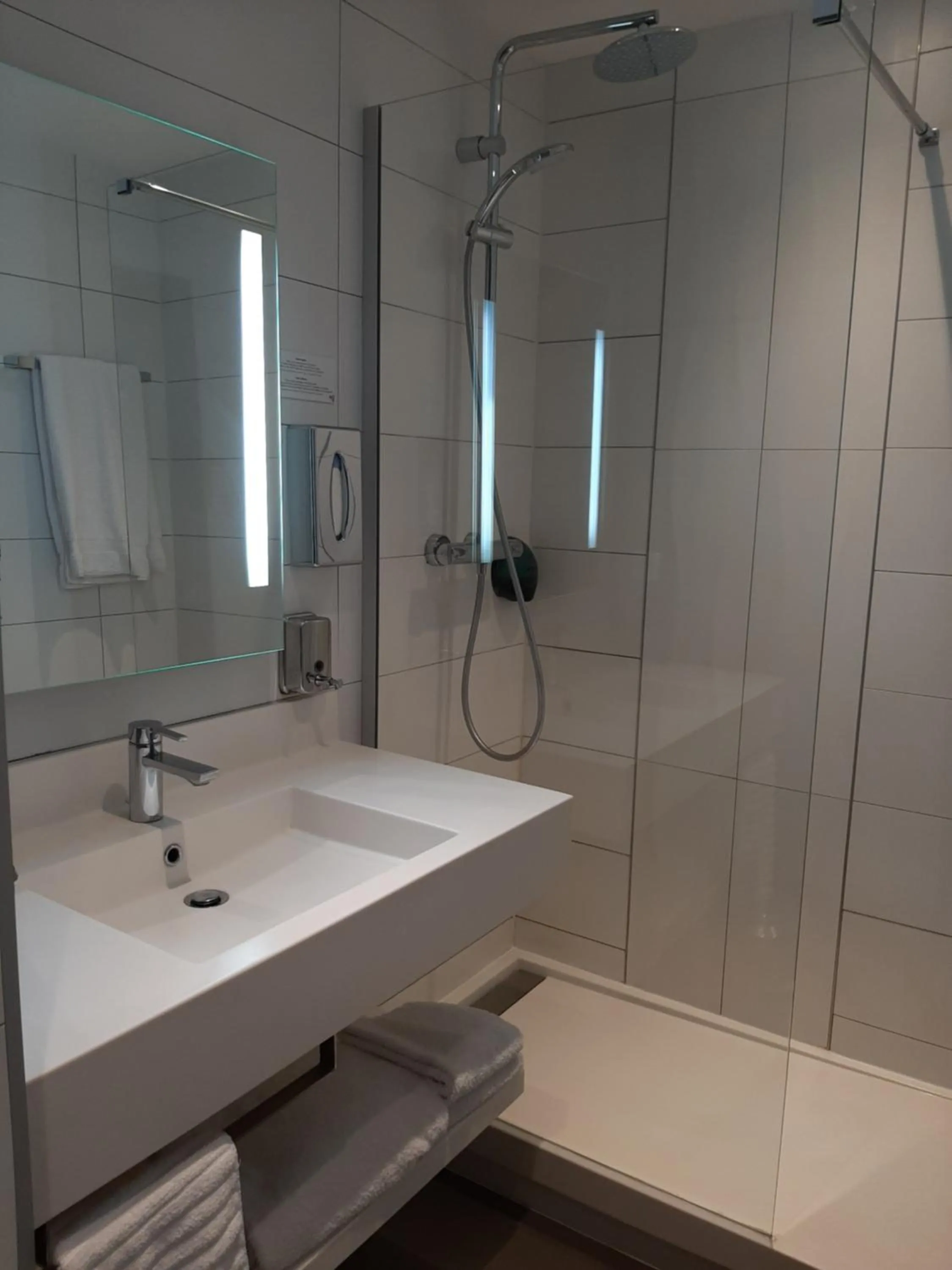 Logis Hotel Relais Saint Jacques - Châteauroux