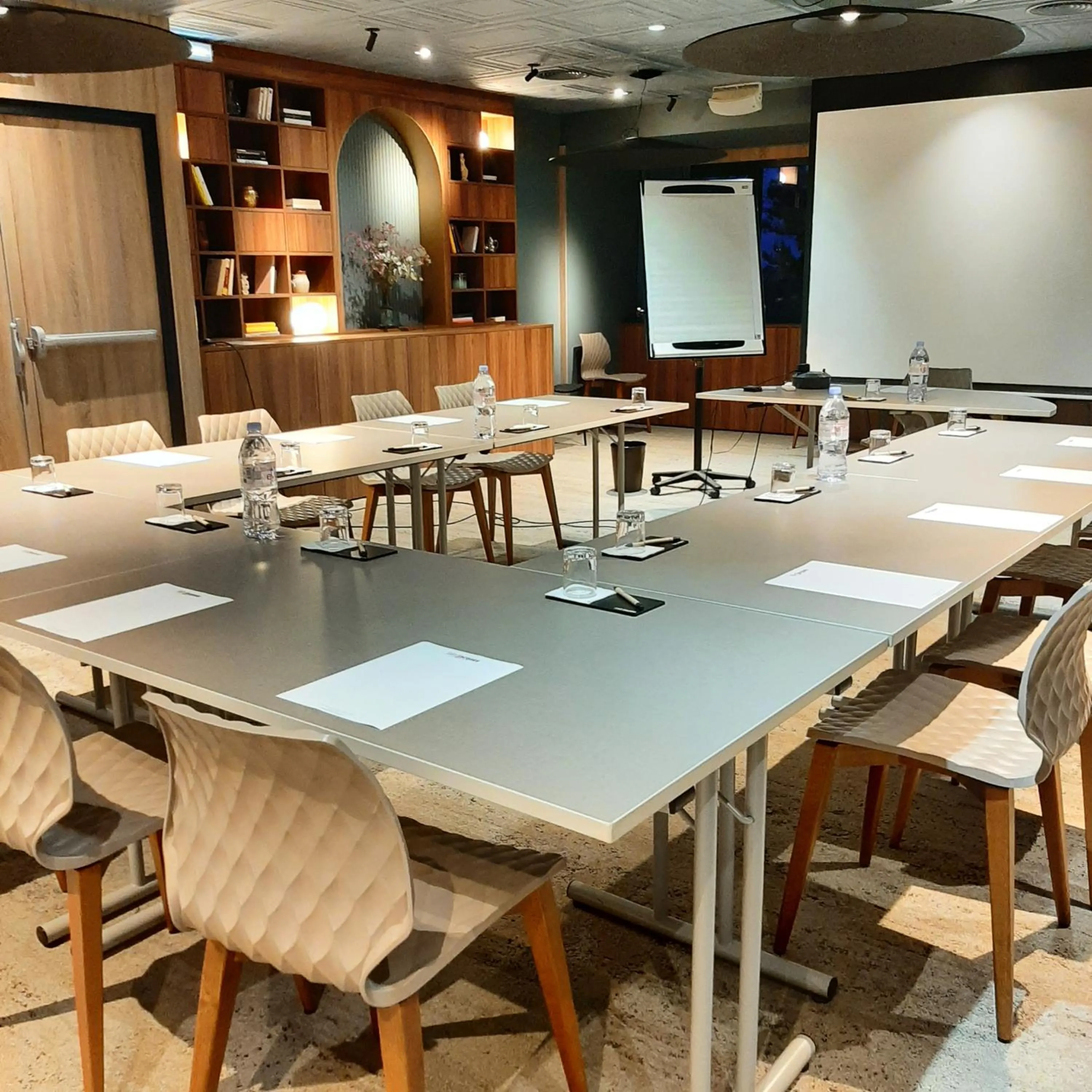 Logis Hotel Relais Saint Jacques - Châteauroux