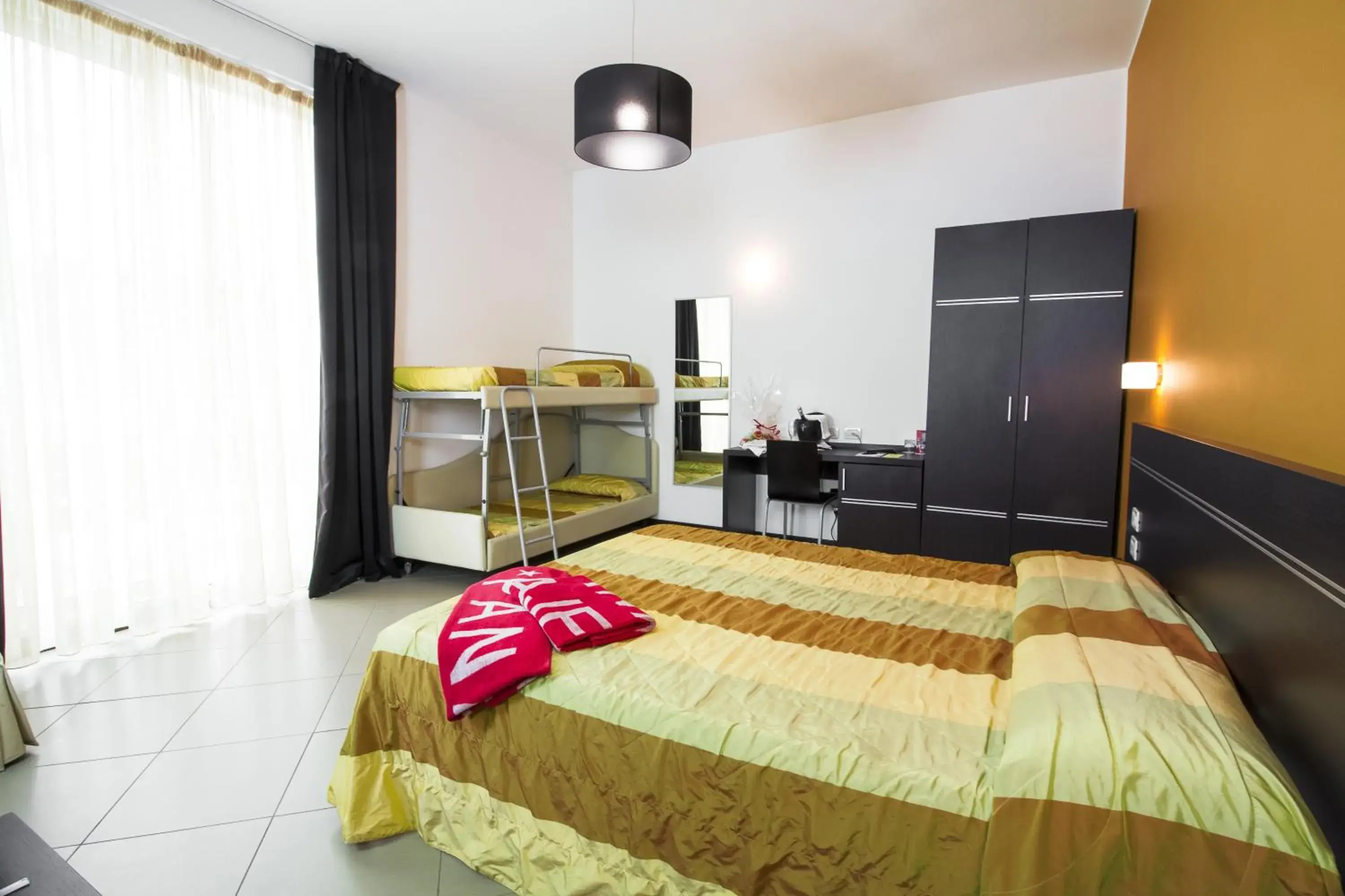 Superior Quadruple Room in Hotel Panama Majestic Superior Quadruple Room in Hotel Panama Majestic