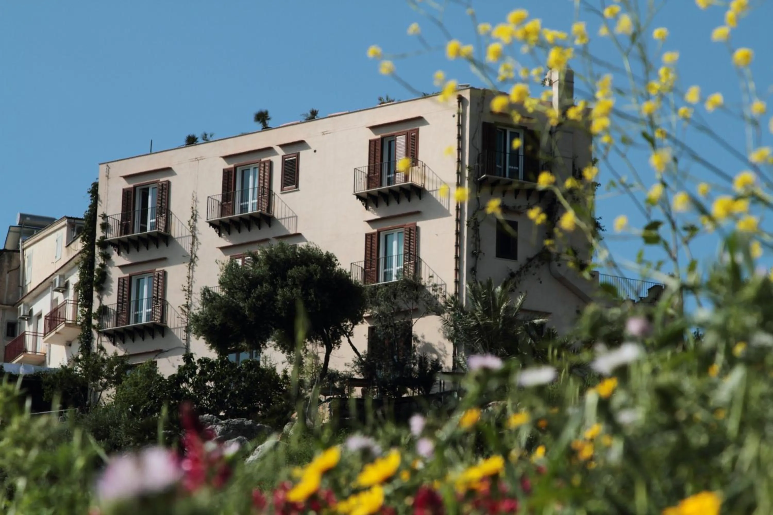 Property building in Torre Bennistra