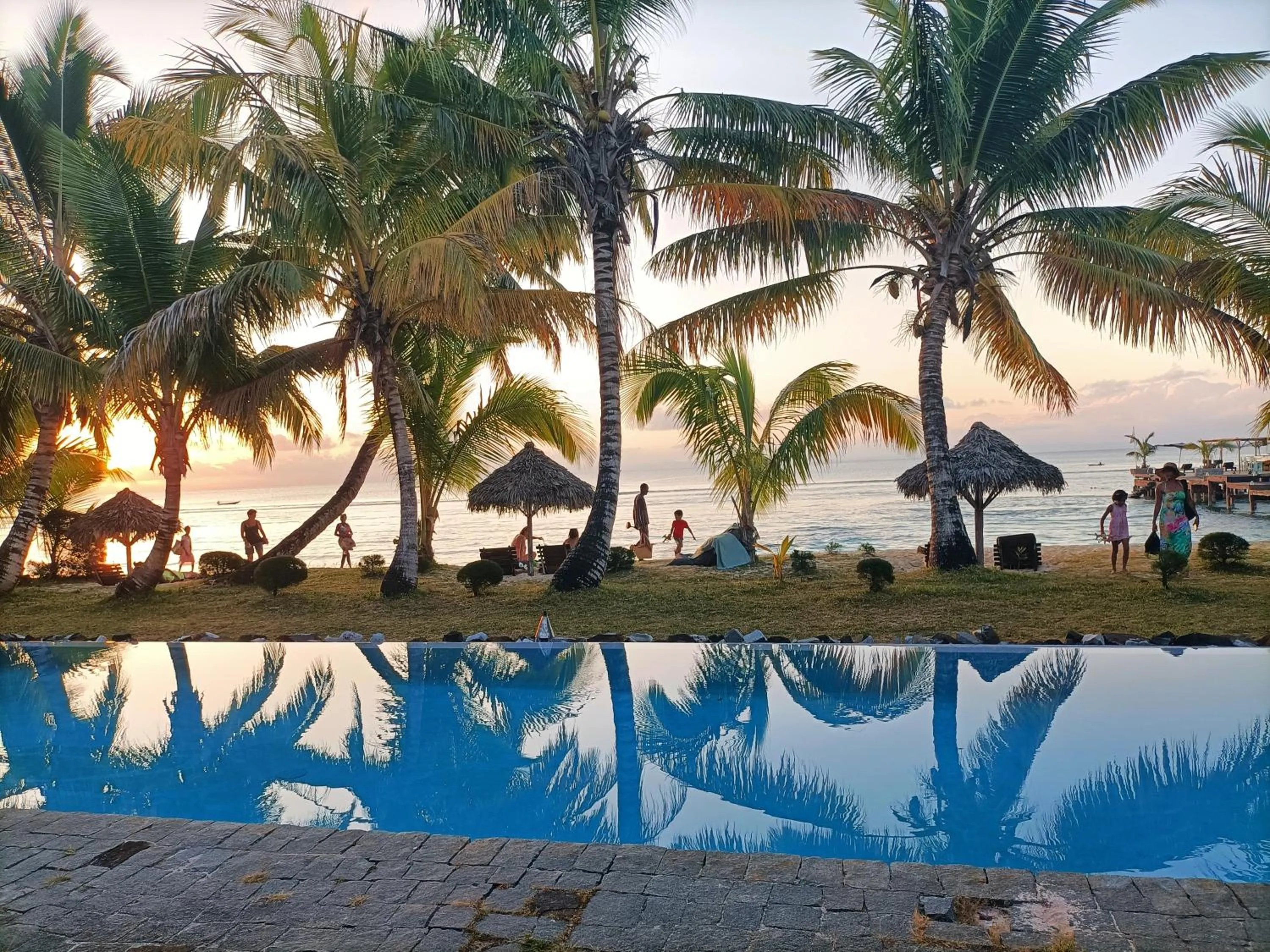Swimming pool in Princesse Bora Lodge & Spa