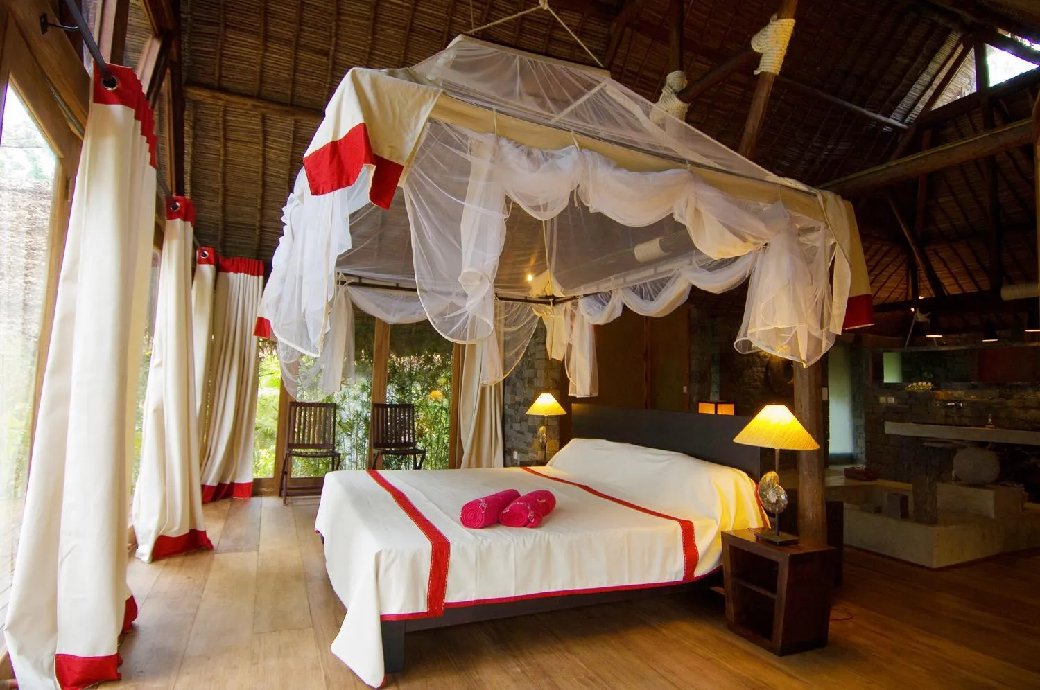 Bed in Princesse Bora Lodge & Spa