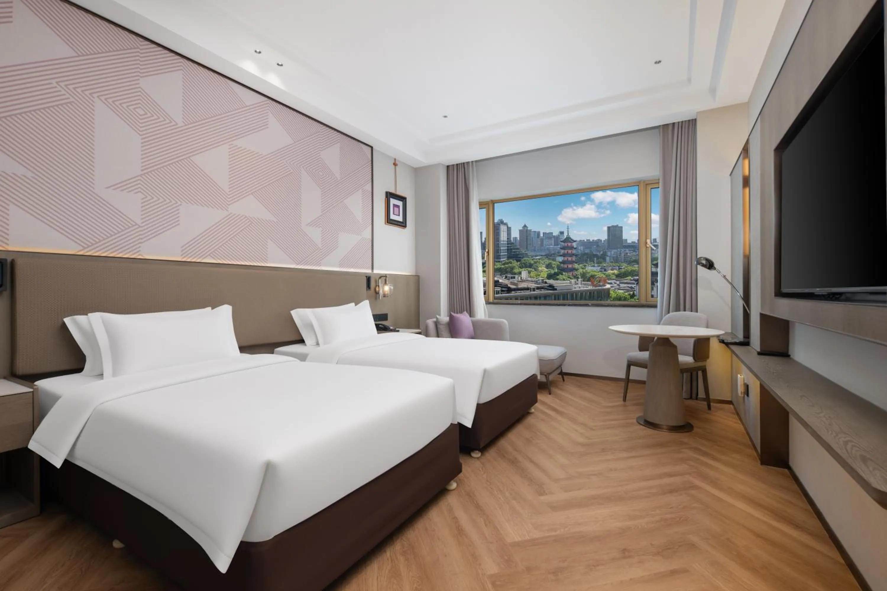 Photo of the whole room, Bed in Crowne Plaza City Center Ningbo by IHG