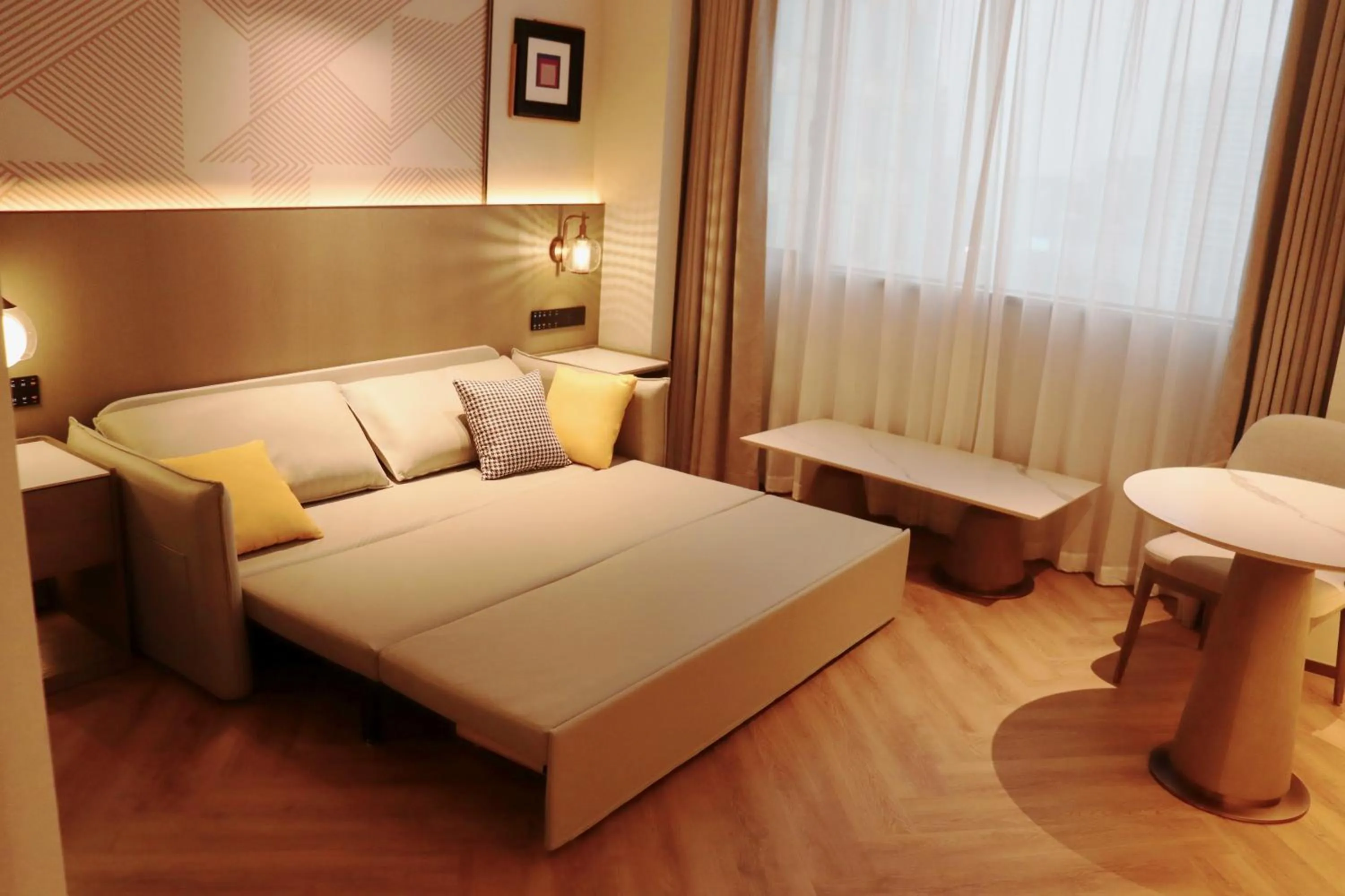 Living room, Bed in Crowne Plaza City Center Ningbo by IHG