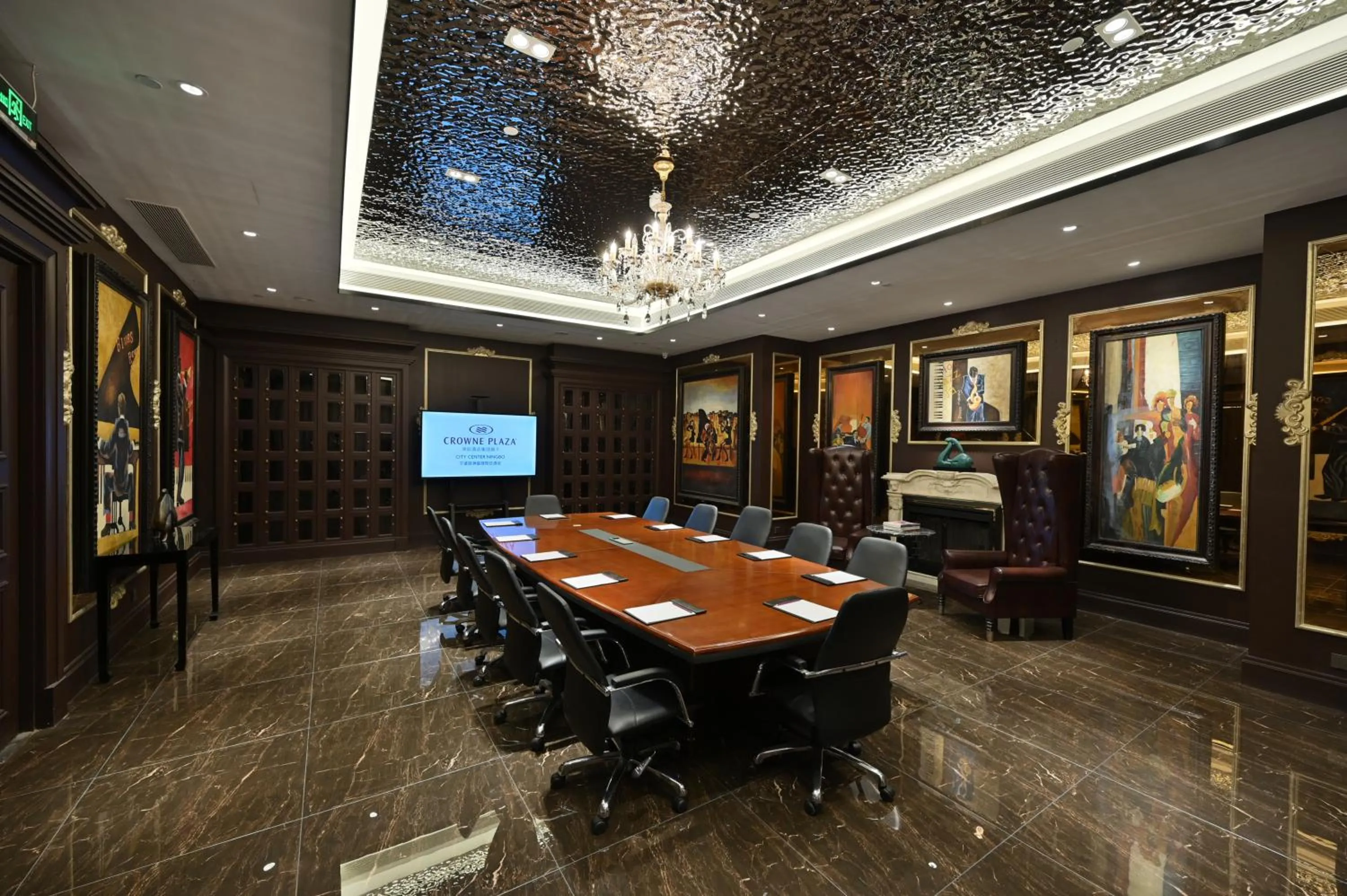 Restaurant/places to eat in Crowne Plaza City Center Ningbo by IHG