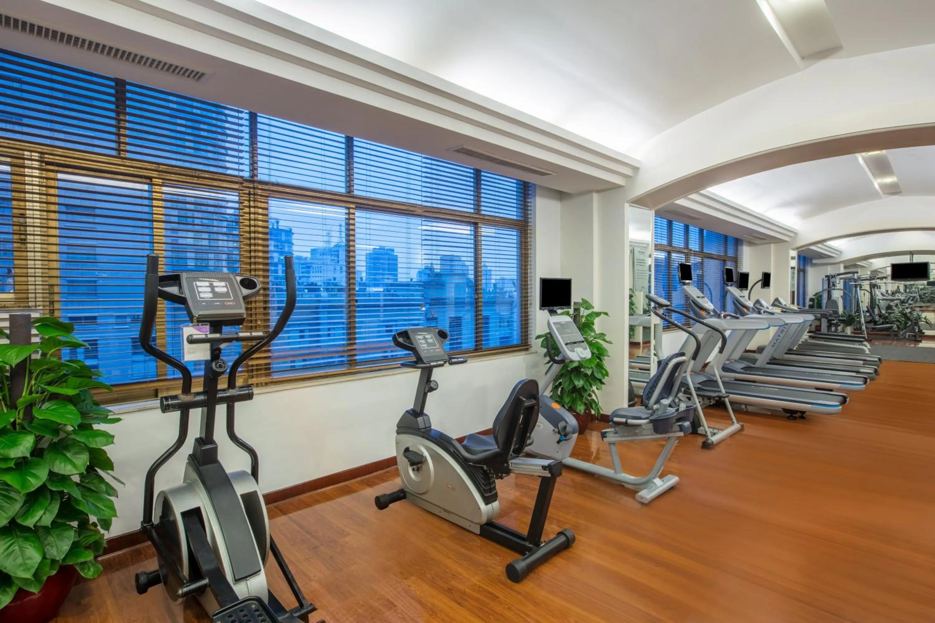 Fitness centre/facilities in Crowne Plaza City Center Ningbo by IHG