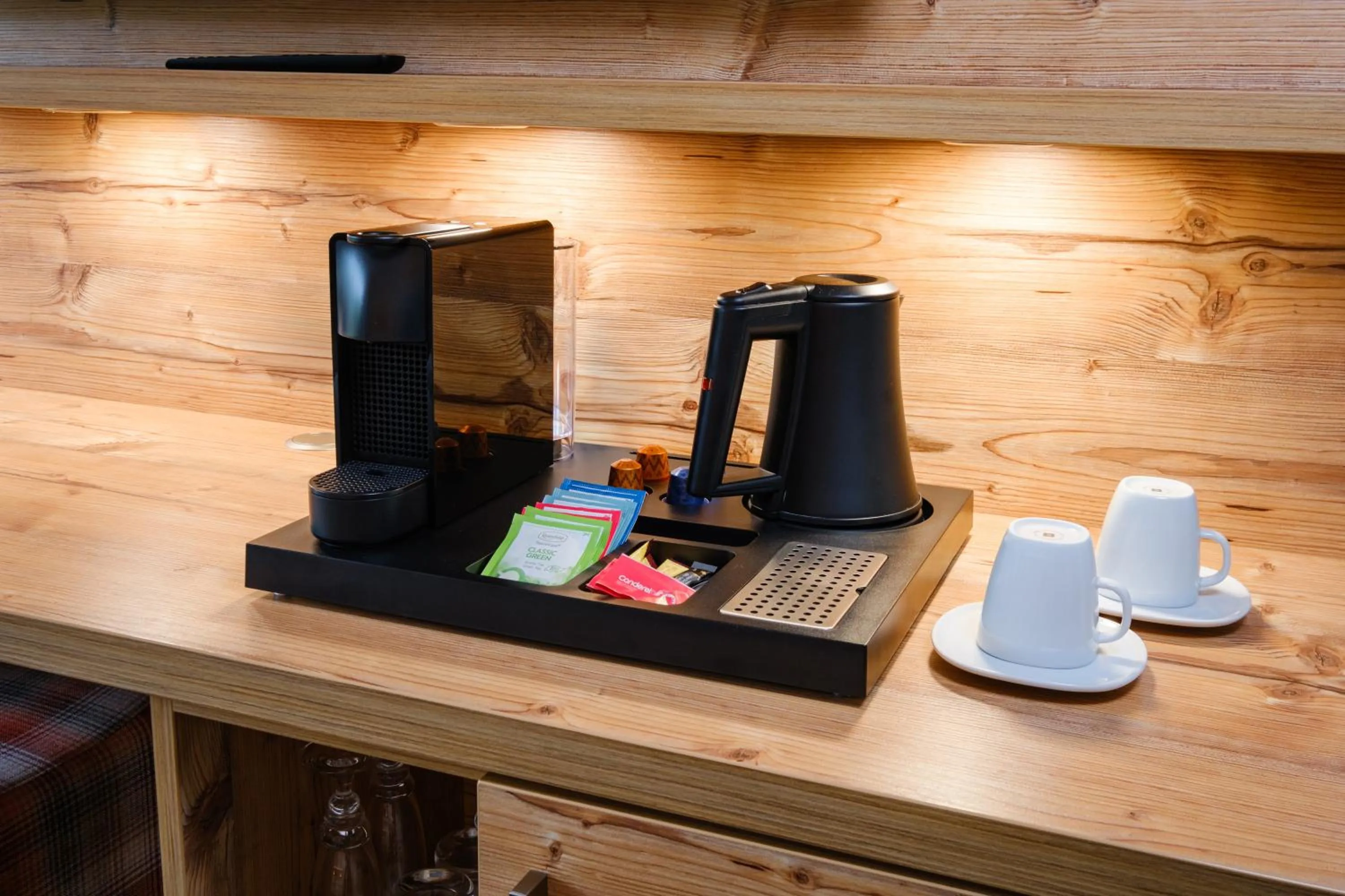 room service in Hotel Vier Jahreszeiten am Schluchsee