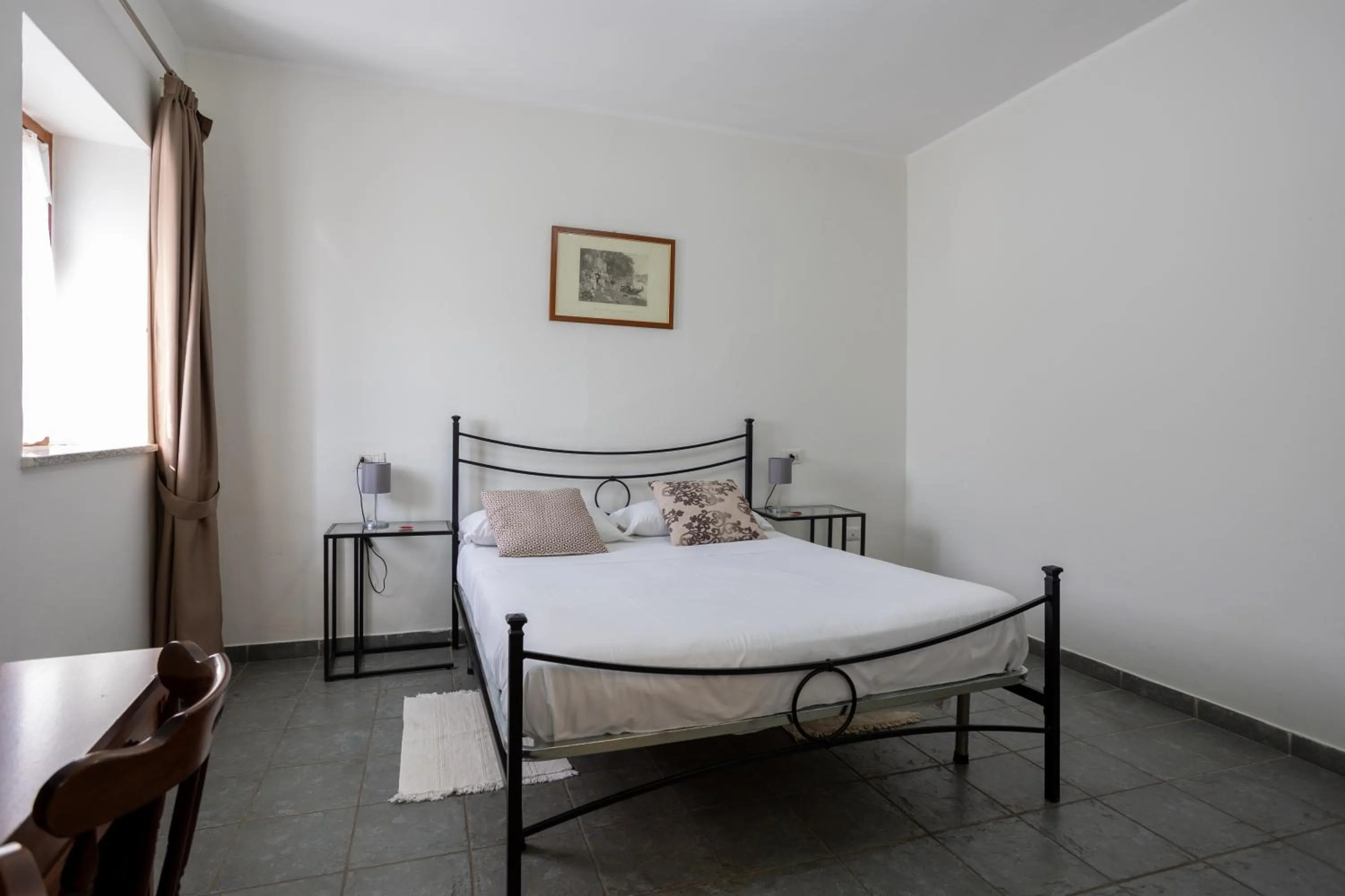 Bed in Hotel Fontaine Bleue