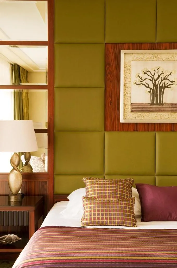 Bed in King Fahd Palace Hotel