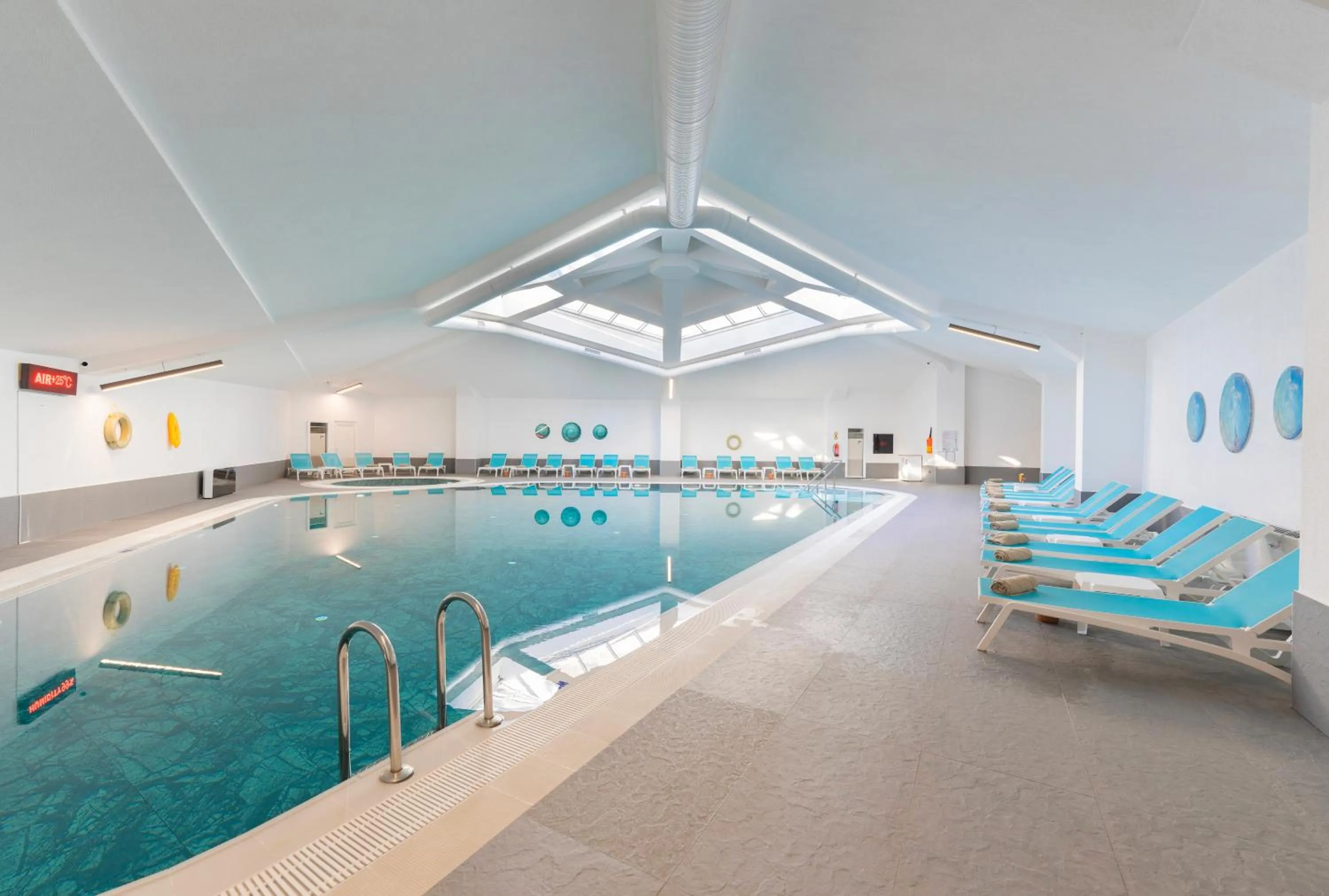 Swimming pool in Innvista Hotels Belek