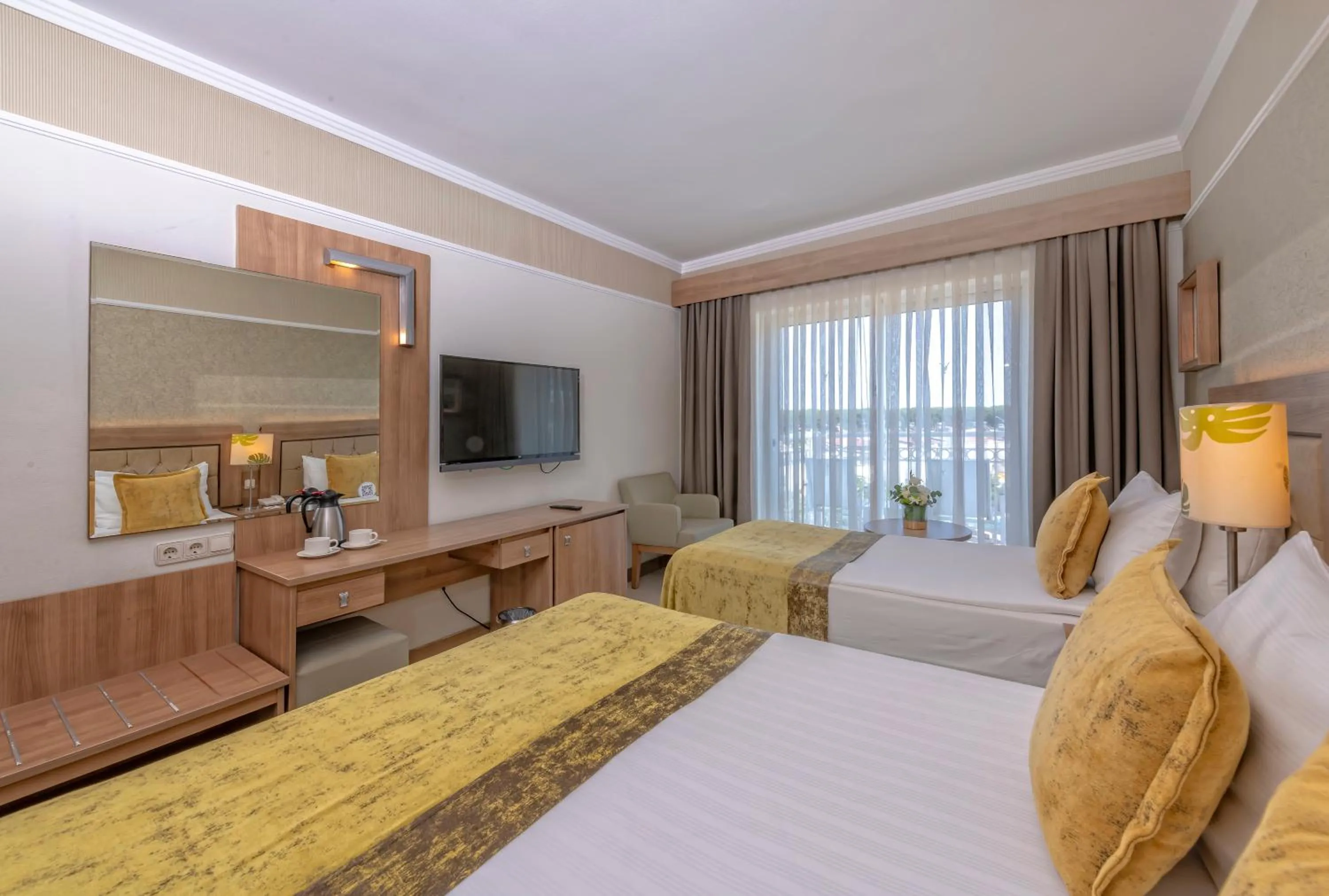 Photo of the whole room, Bed in Innvista Hotels Belek