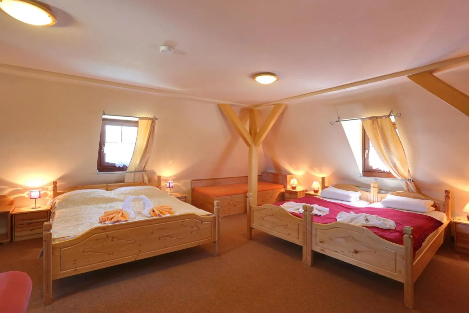 Day, Bed in Hotel Zelený Dům