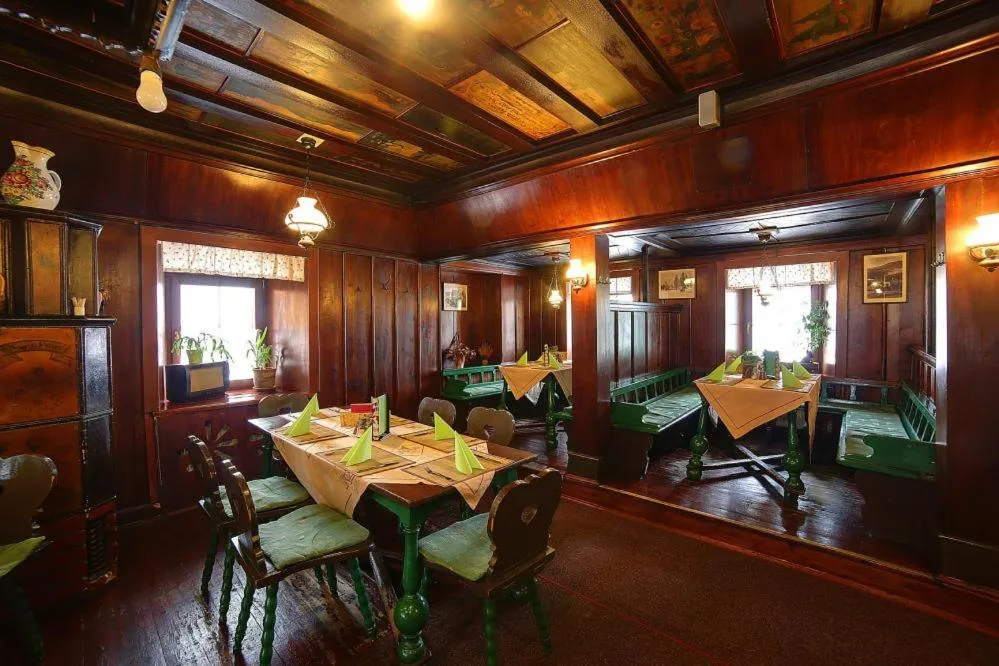 Restaurant/places to eat in Hotel Zelený Dům