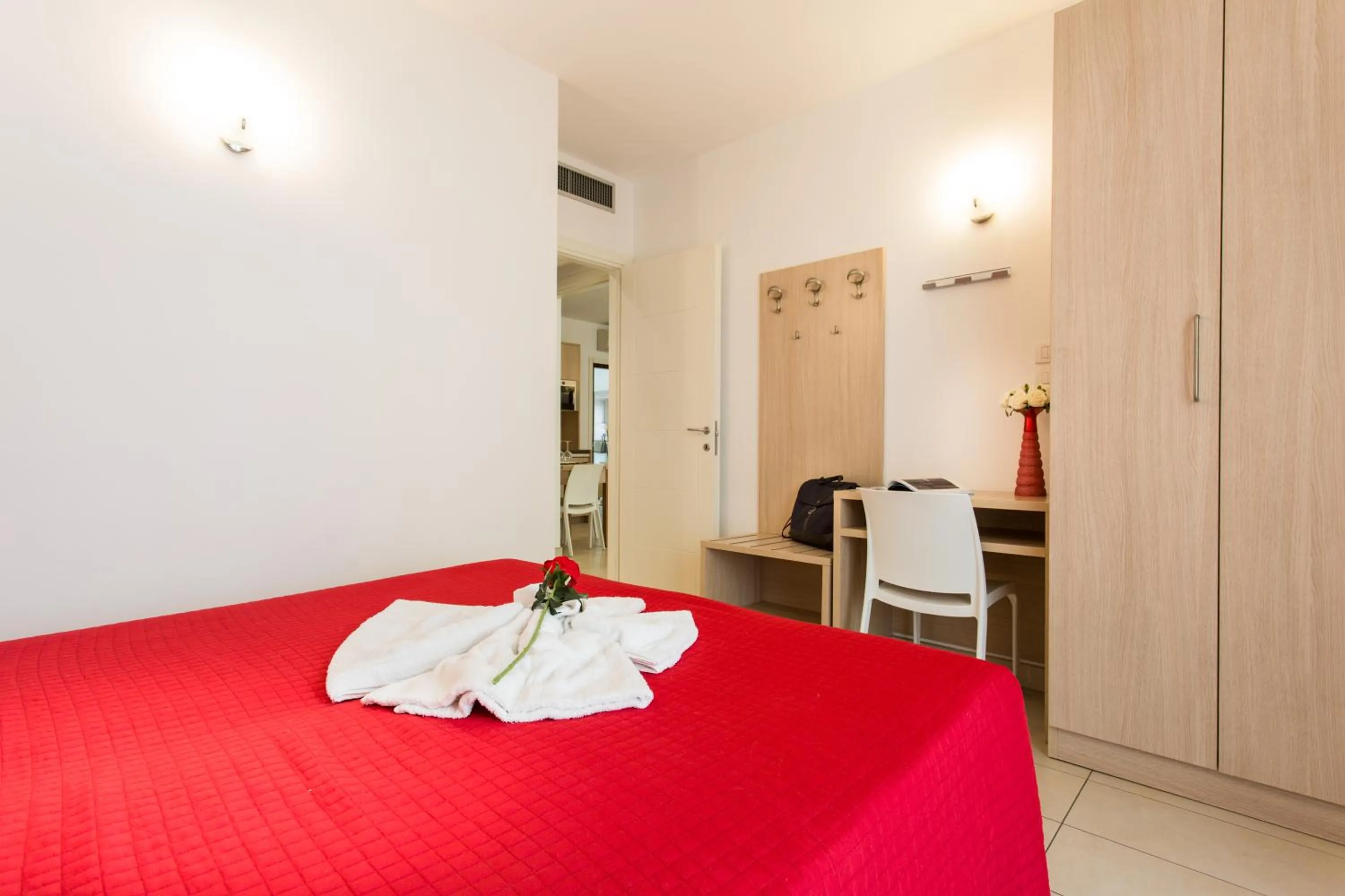 Bedroom, Bed in Wally Residence