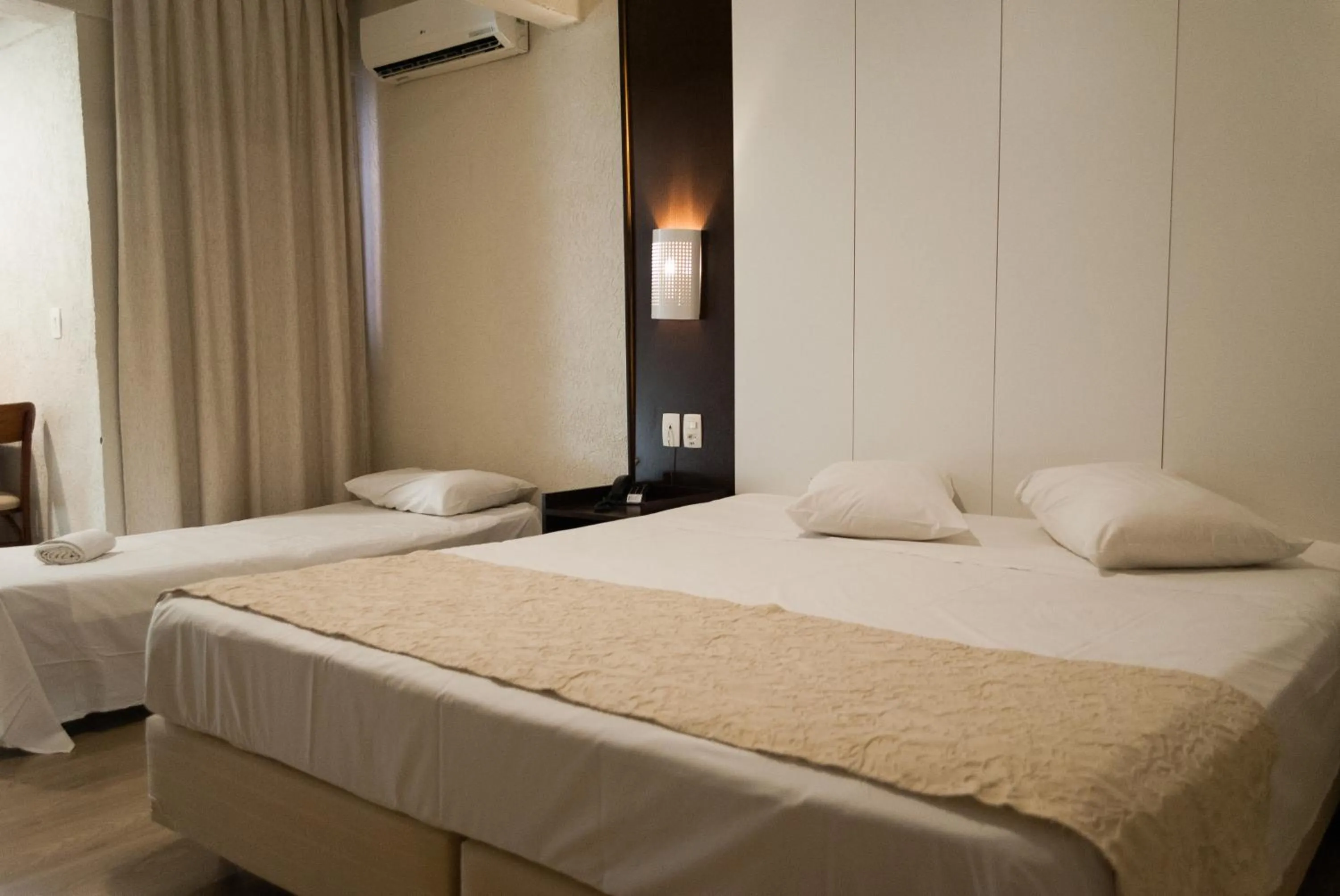 Bedroom, Bed in Master Express Moinhos de Vento