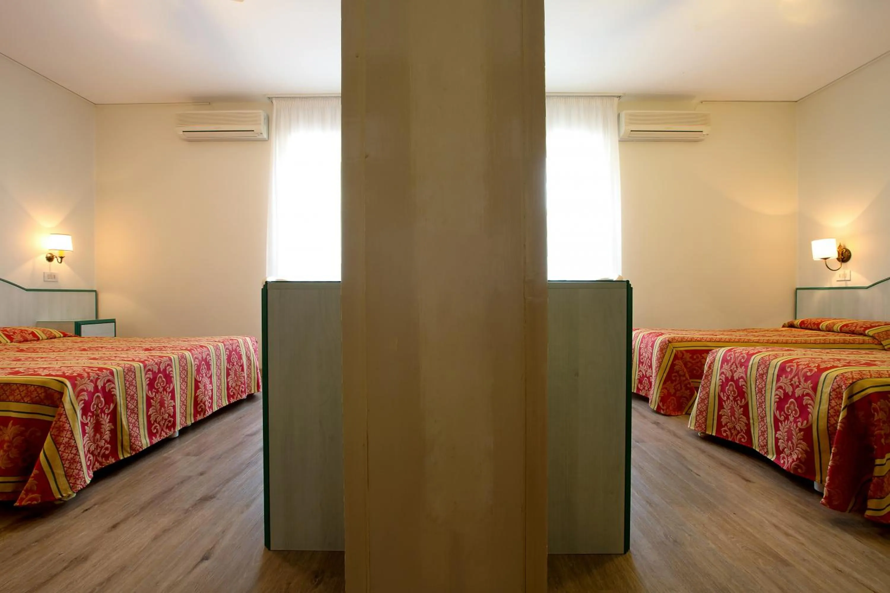 Photo of the whole room, Bed in Hotel San Marco