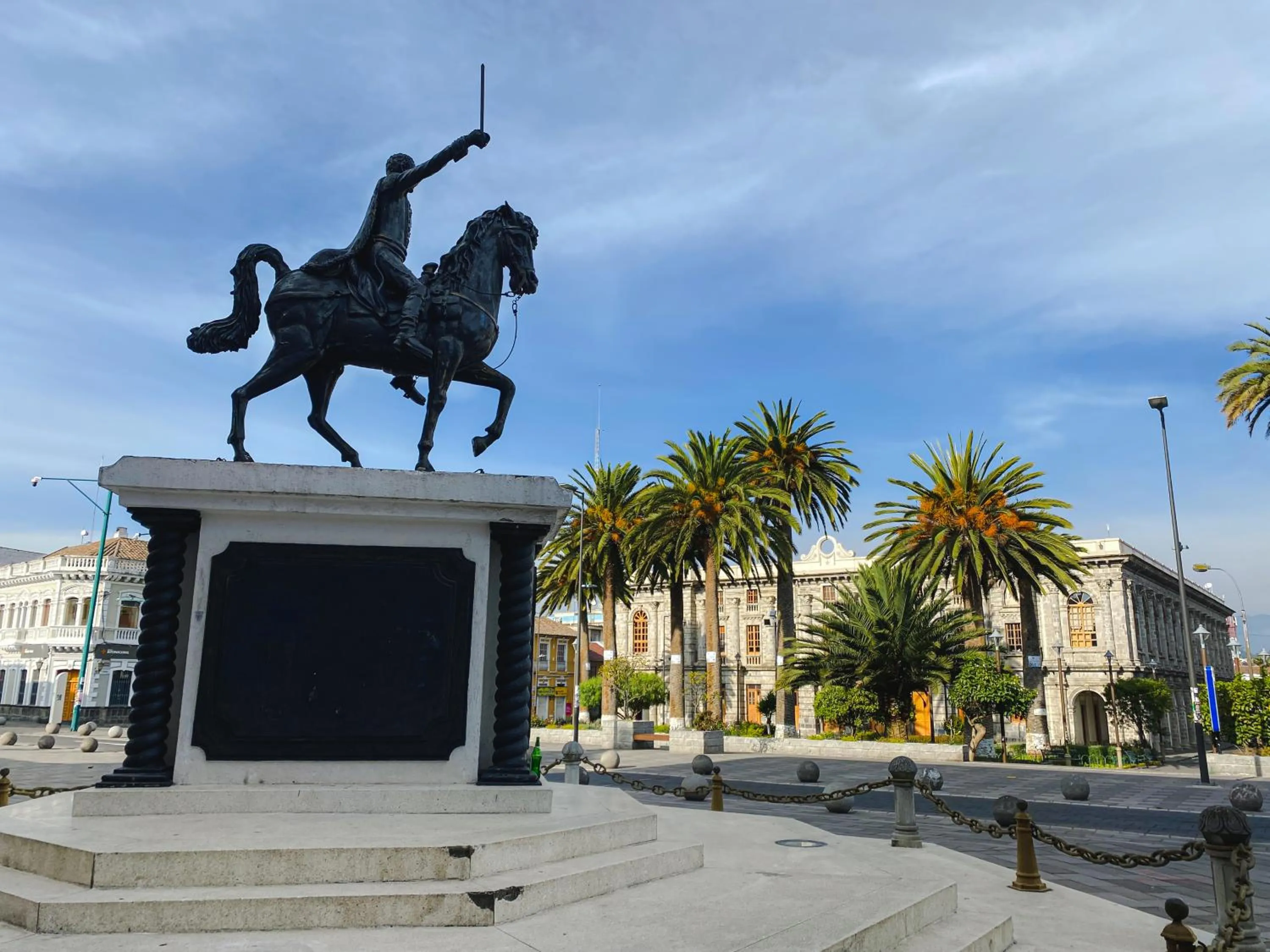 Day in Golden Rest Latacunga