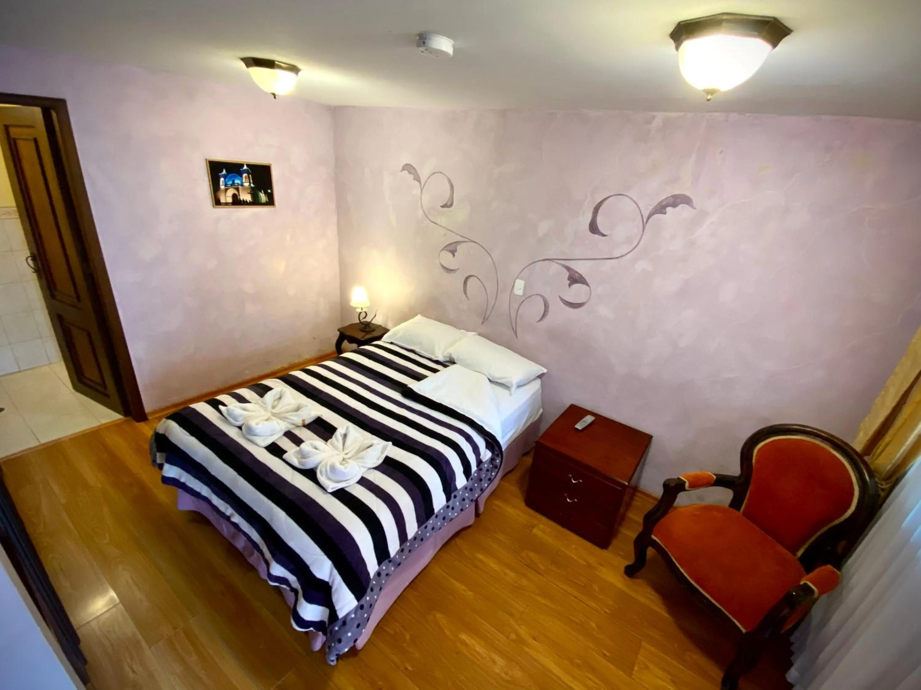 Photo of the whole room, Bed in Golden Rest Latacunga