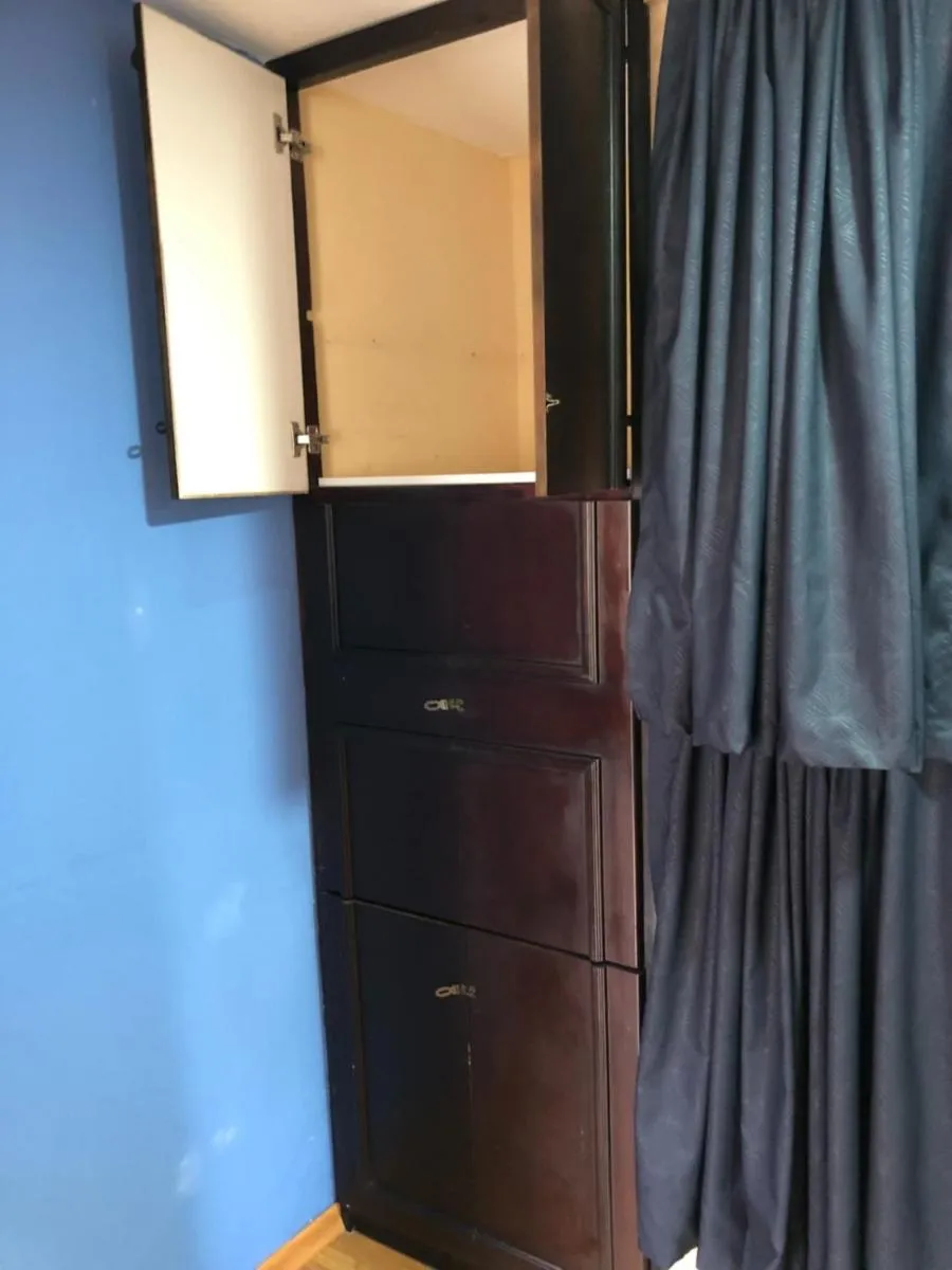 wardrobe in Golden Rest Latacunga