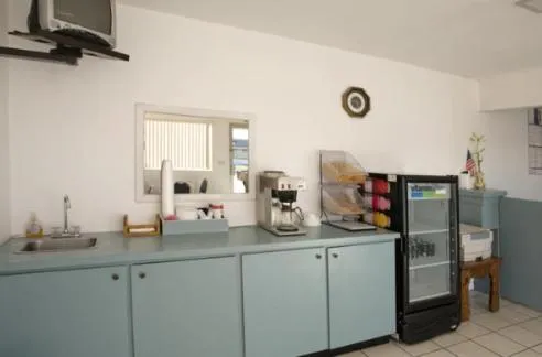 Breakfast in Americas Best Value Inn Giddings