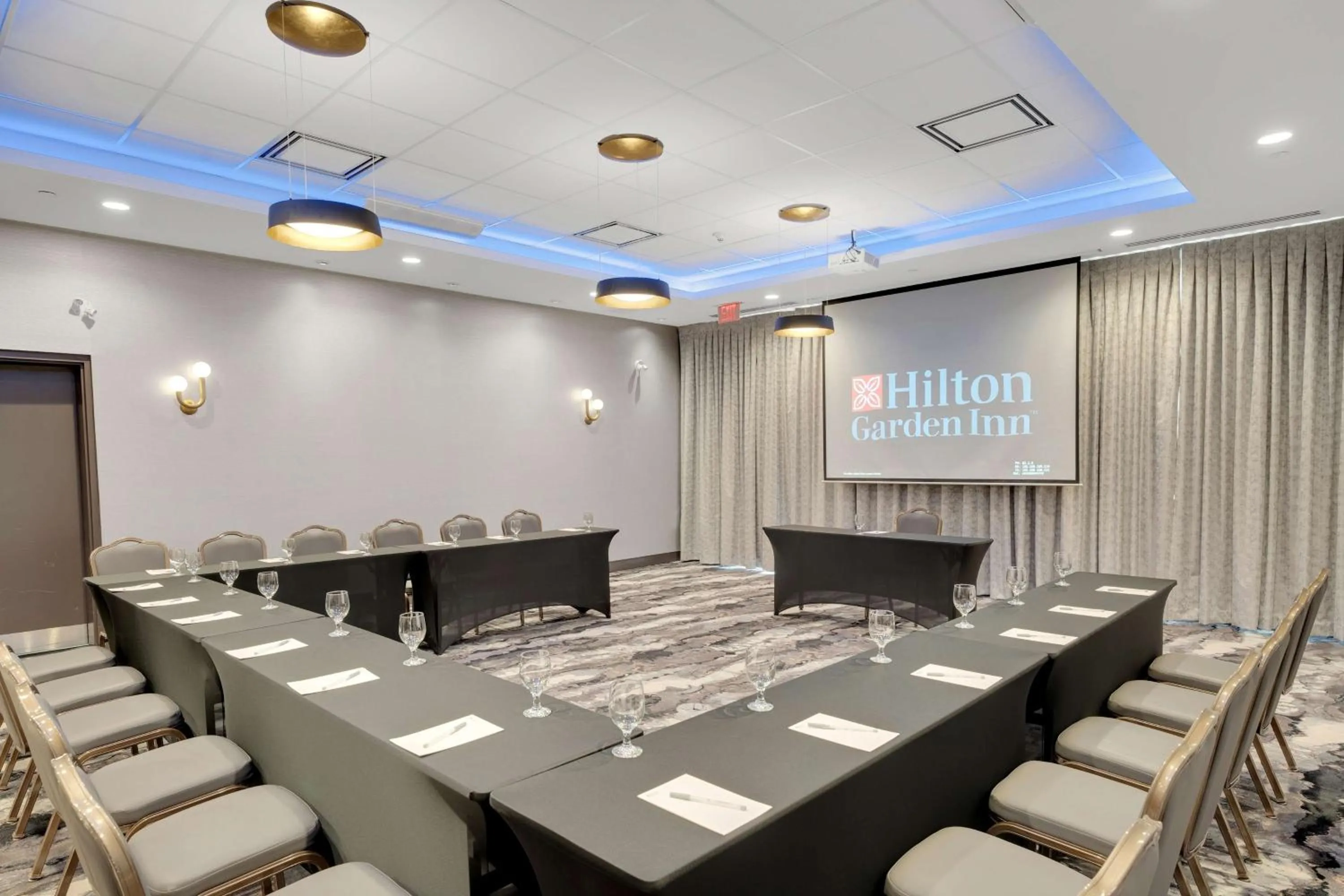 Meeting/conference room in Hilton Garden Inn Toronto/Brampton
