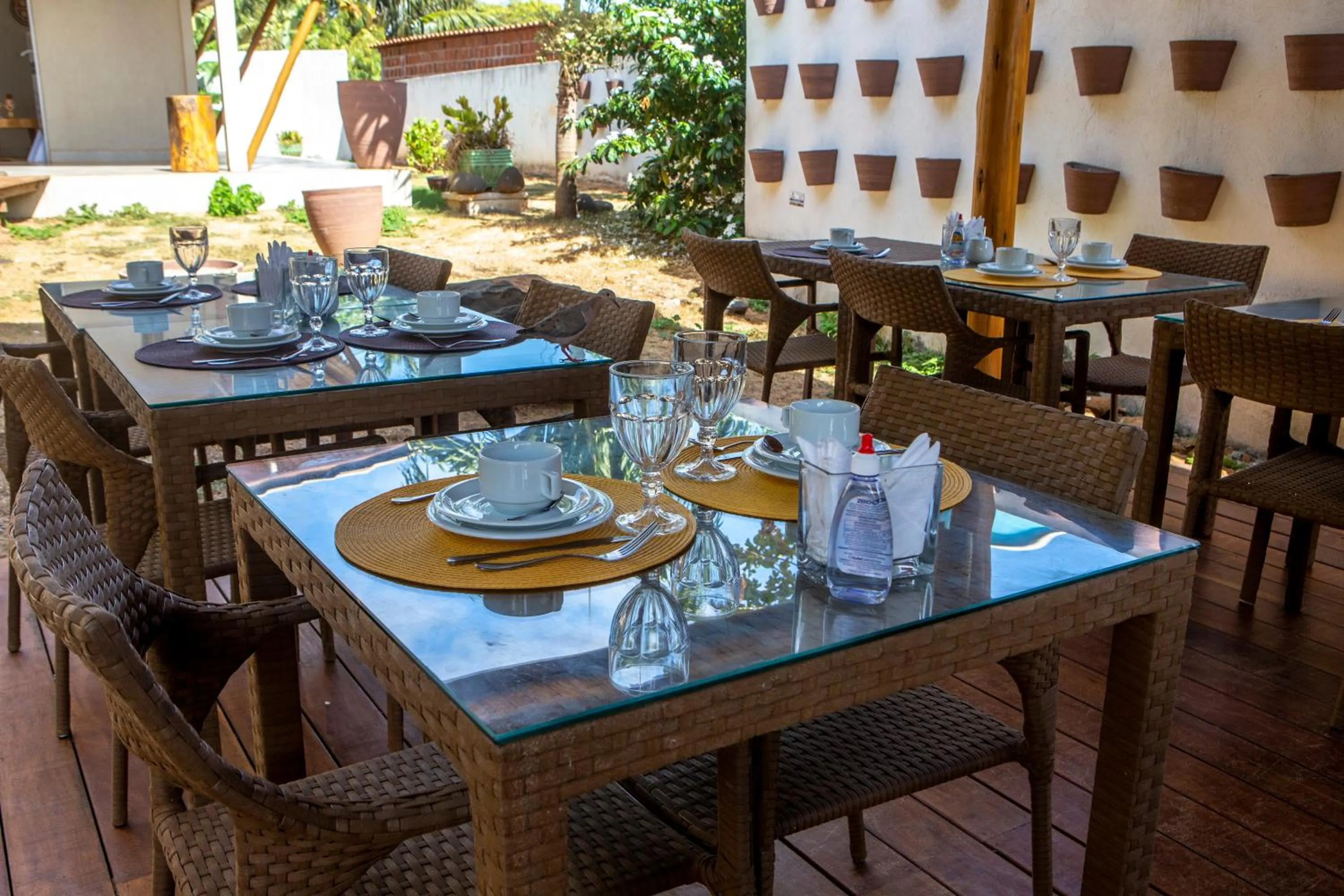 Restaurant/places to eat in Pousada Recanto